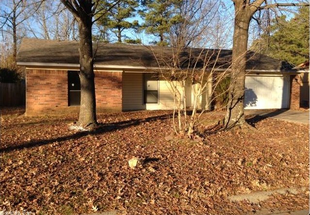 Very nice and clean 3 BR, 2 BA Brick and Frame Home! Vaulted ceiling. Fireplace. Ceiling fans. Carpet and tile. Large fenced backyard. Call the listing agent today for more information…Please refer to agent confidential remarks for offer submission process and proper documentation required with your offer to be considered. VA OWNED PROPERTY.
