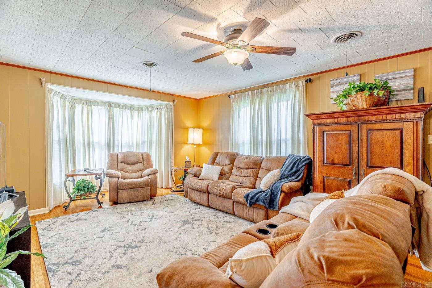 WEINER ORIGINAL - Residential