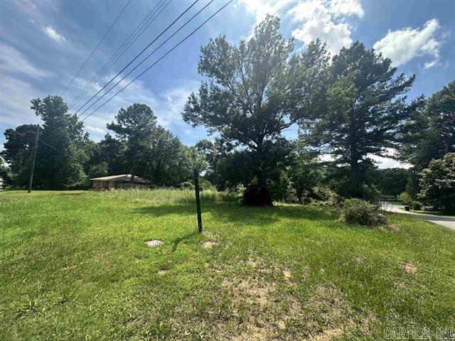 If you're searching for the perfect place to build your dream home, a duplex, or an investment property, consider the prime city lots in Bald Knob. These five lots offer an unparalleled opportunity to bring your construction dreams to life. Each lot is spacious and flexible, providing ample room for a variety of building designs, whether you're planning a cozy single-family home or a multi-unit duplex. With the growing demand for housing in the area, these lots present a lucrative opportunity for real estate investors looking to capitalize on the market. The lots are equipped with essential utilities such as water, electricity, and sewage, ensuring a smooth construction process. Positioned in a picturesque area, they offer beautiful views of the surrounding landscape, enhancing the allure of your future property. Lets go take a look today!