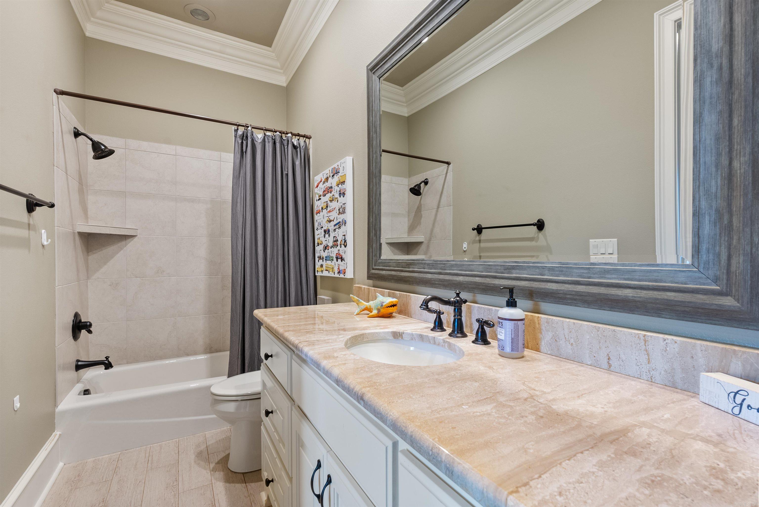 WOODLANDS EDGE - Residential