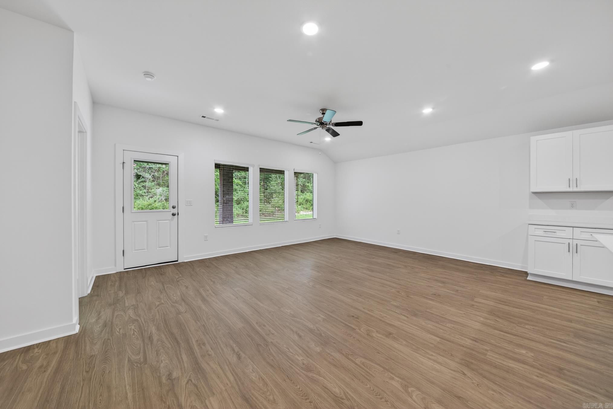 WOLFSBRIDGE @ CABOT PH 1-A - Residential Lease