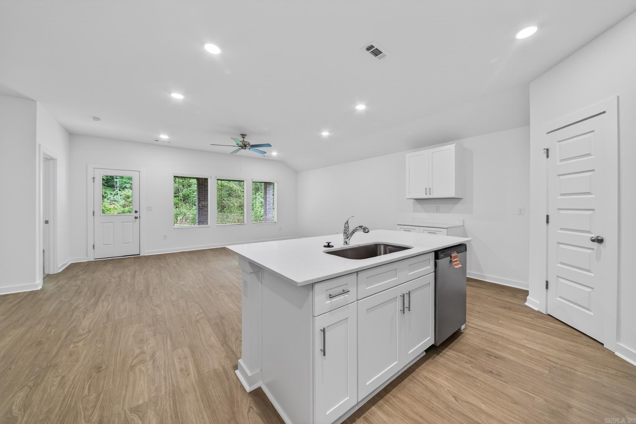 WOLFSBRIDGE @ CABOT PH 1-A - Residential Lease