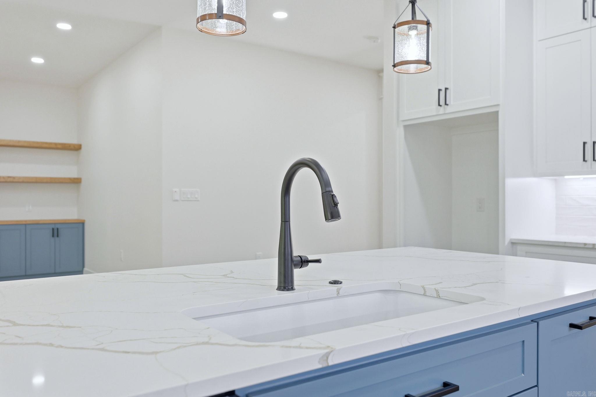 MIDTOWN BRYANT - Residential