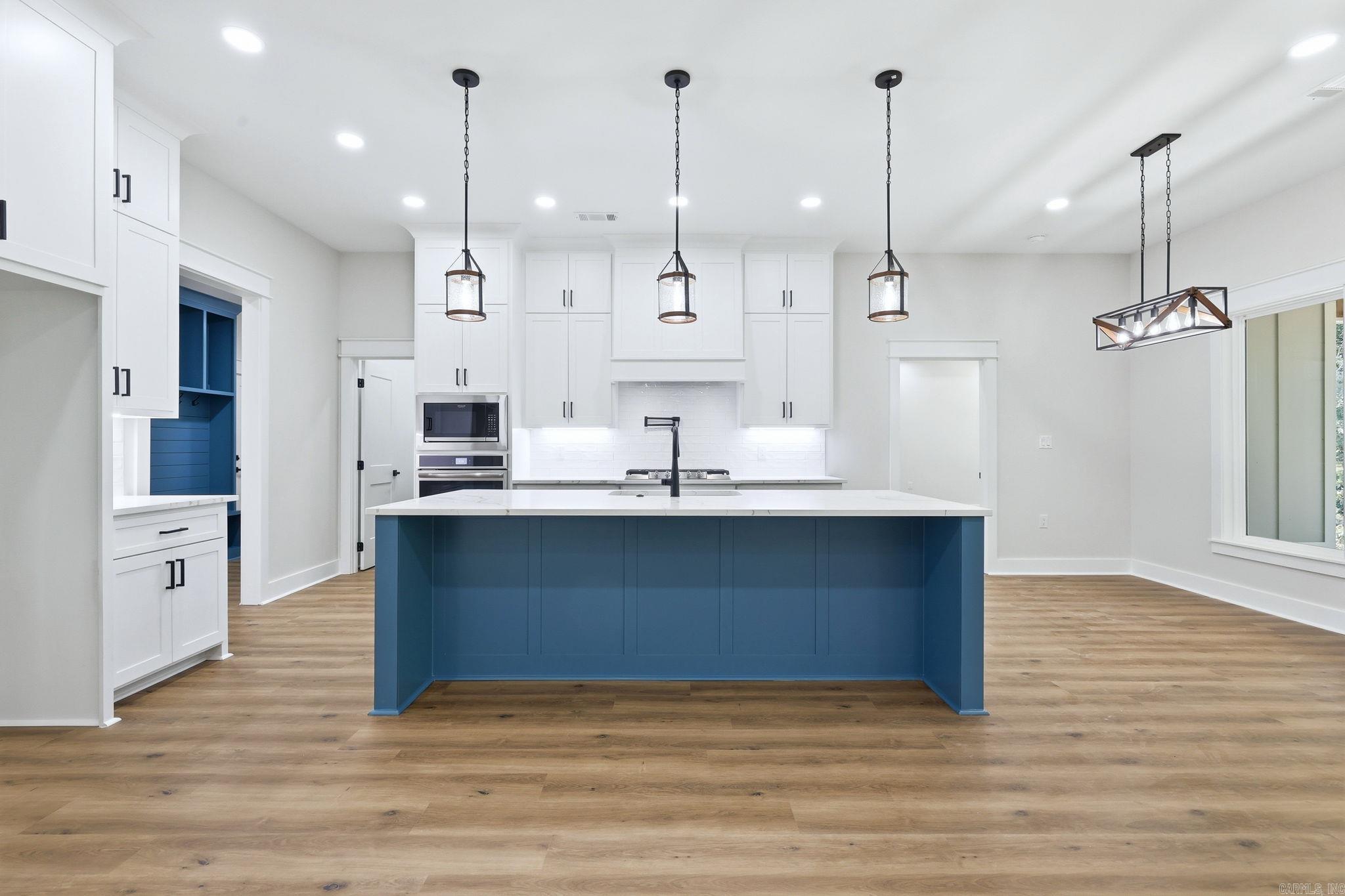 MIDTOWN BRYANT - Residential