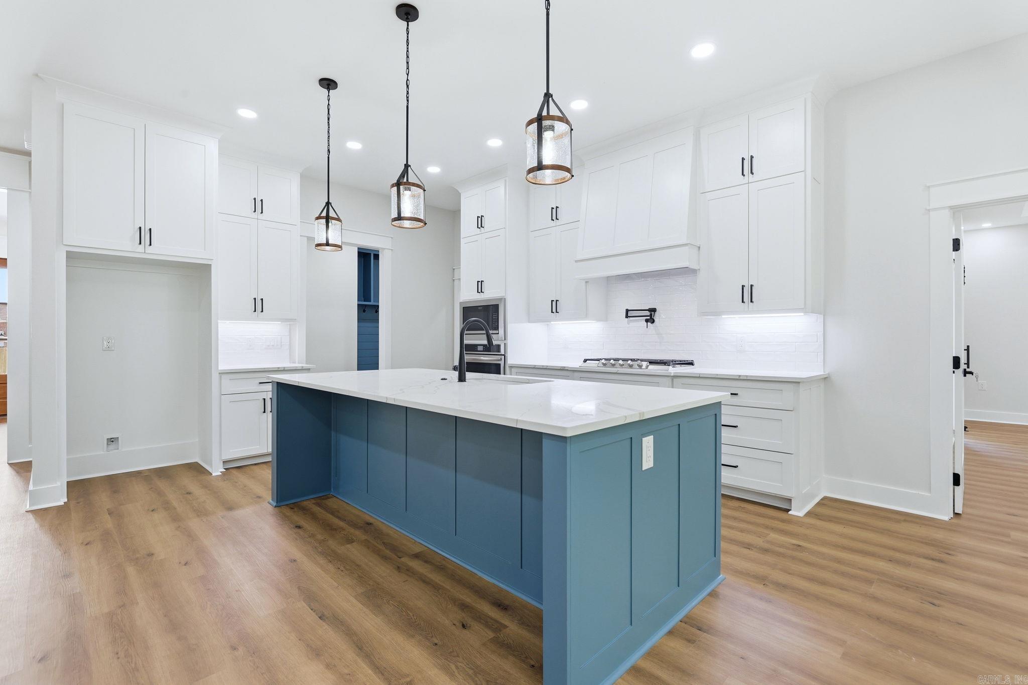 MIDTOWN BRYANT - Residential