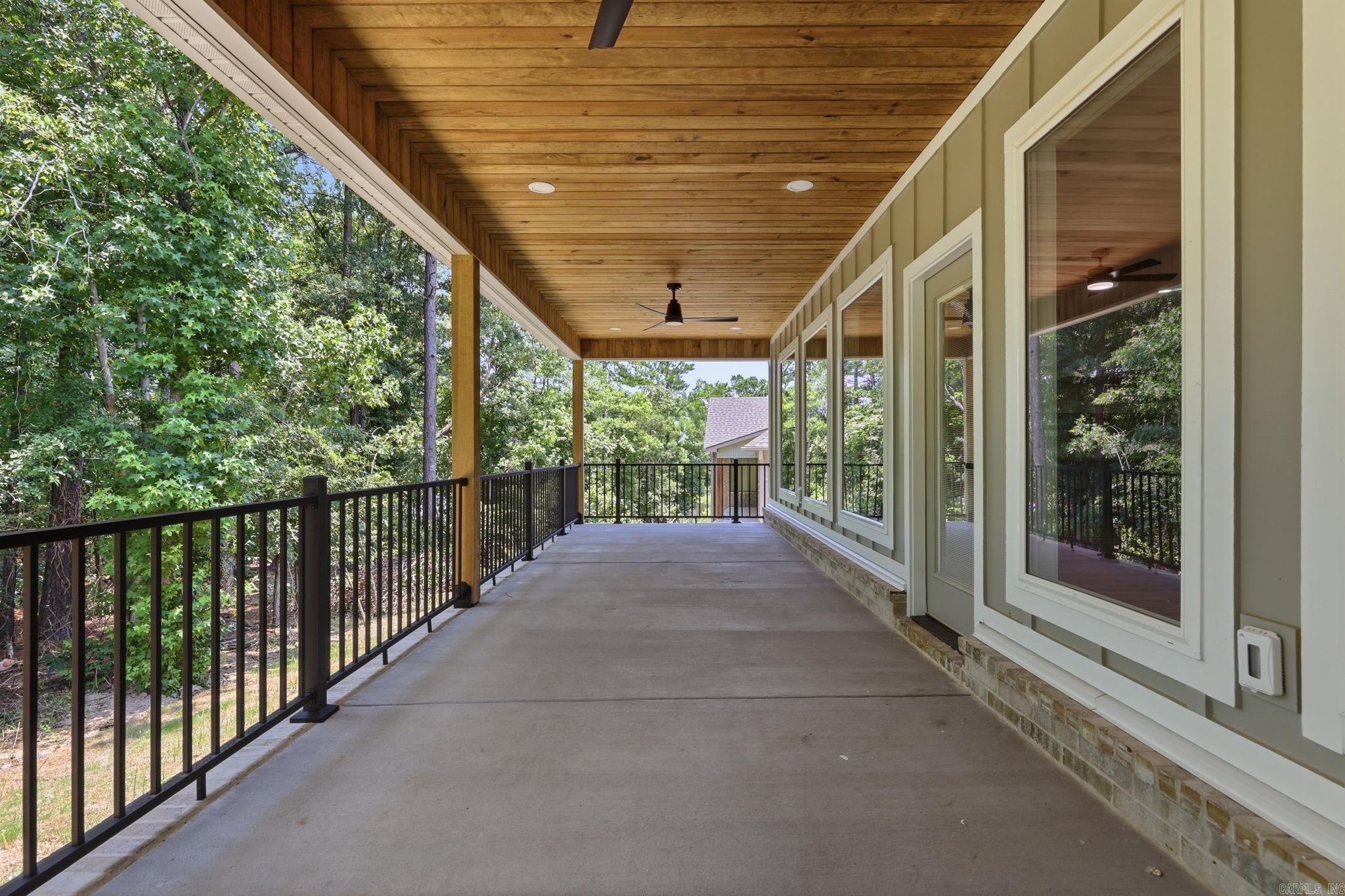 MIDTOWN BRYANT - Residential