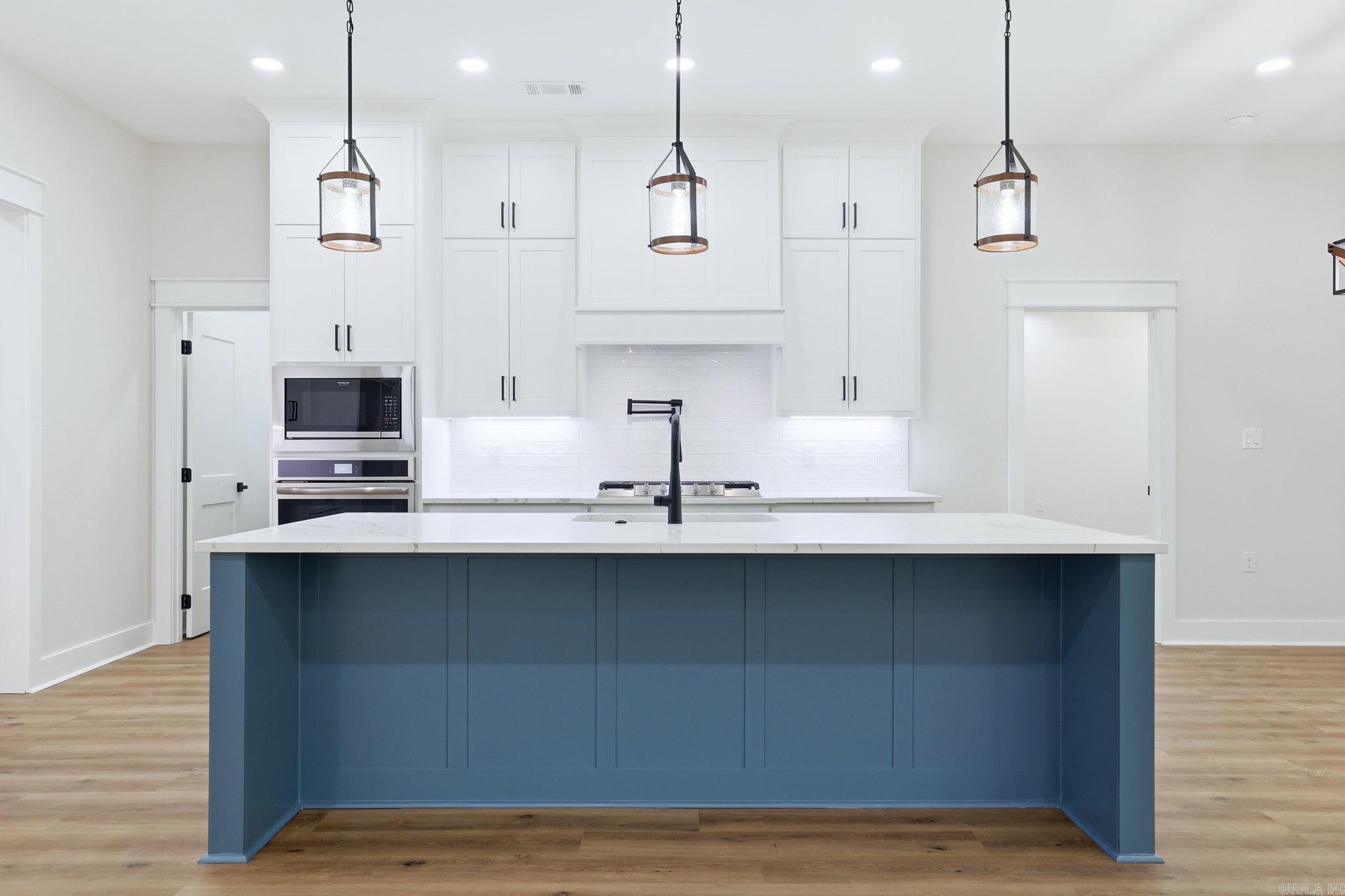 MIDTOWN BRYANT - Residential