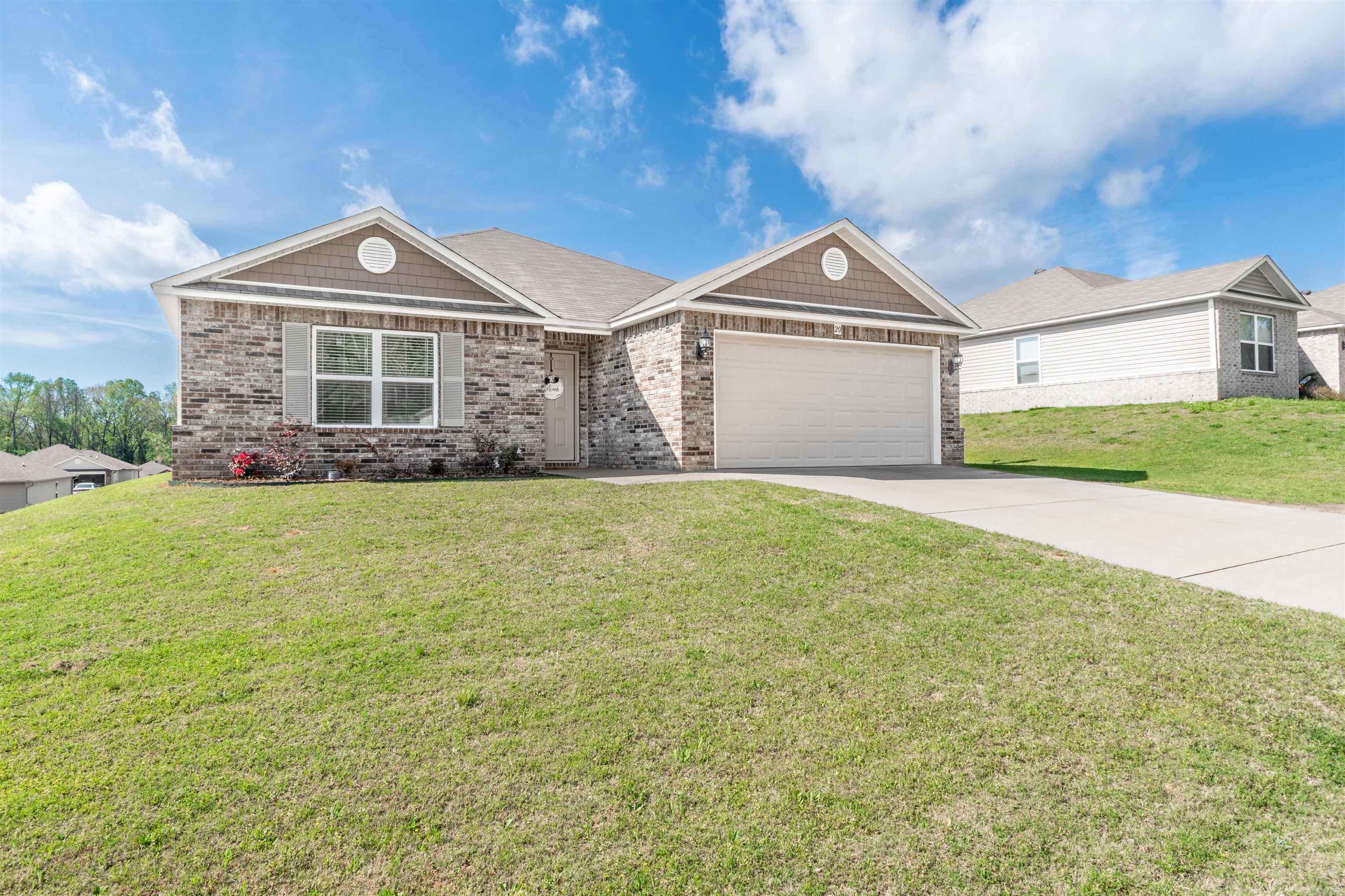 OAKLAND GROVE ESTATES - Residential