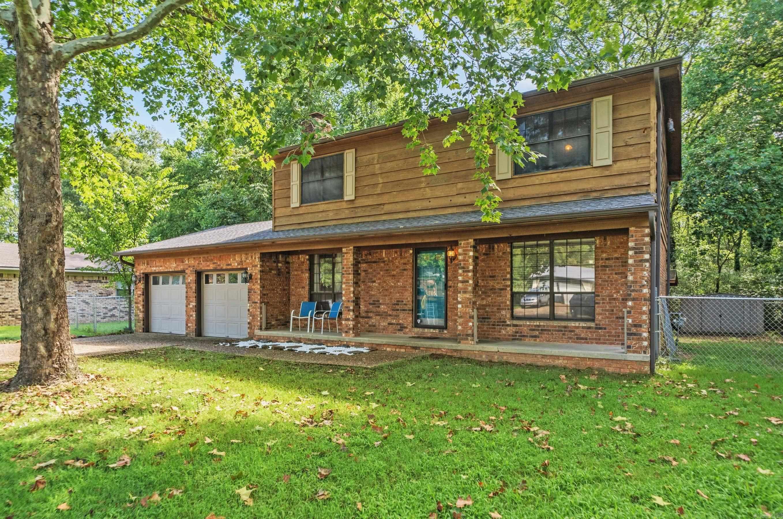 Do you need an affordable 4 bedroom home in Lakeside School District ??? Then look no farther, this great home won't last long !!!  This 4 bedroom, 2 and a half bath home is located on a cul-de-sac just off of Bellaire Drive and is ready for its new owner to love it !!! Tons of storage and a private, fenced back yard and a creek running along the side are just a few of the features everyone will love!