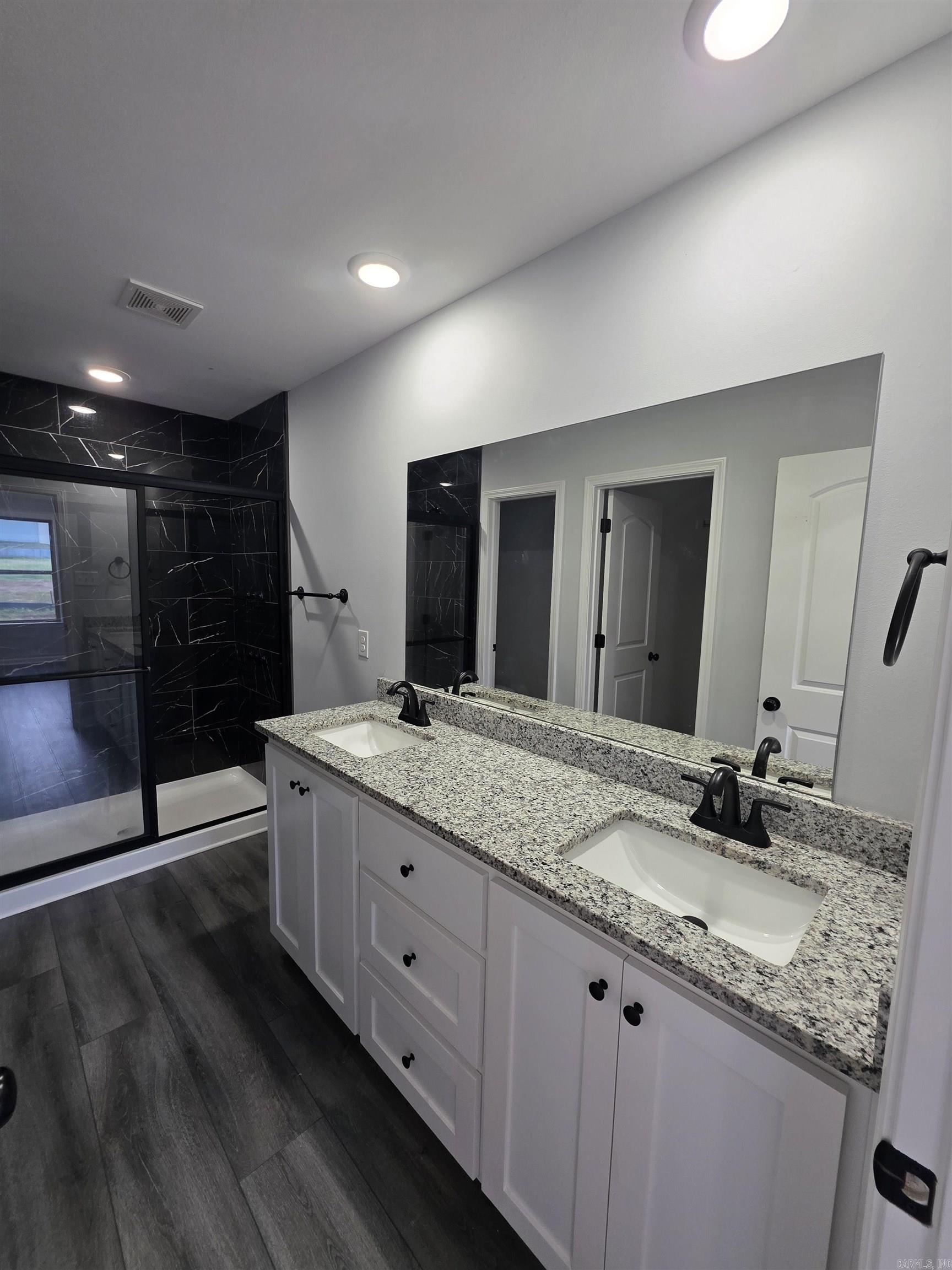 Metes & Bounds - Residential Lease