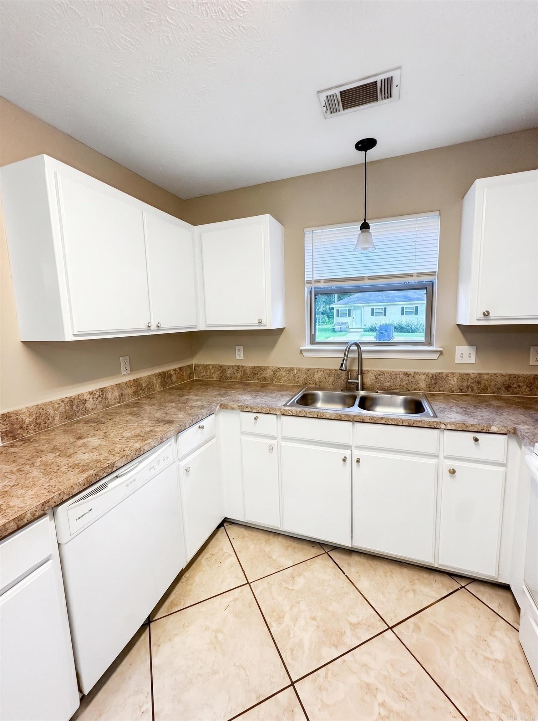 Bellevue L1 - Residential Income
