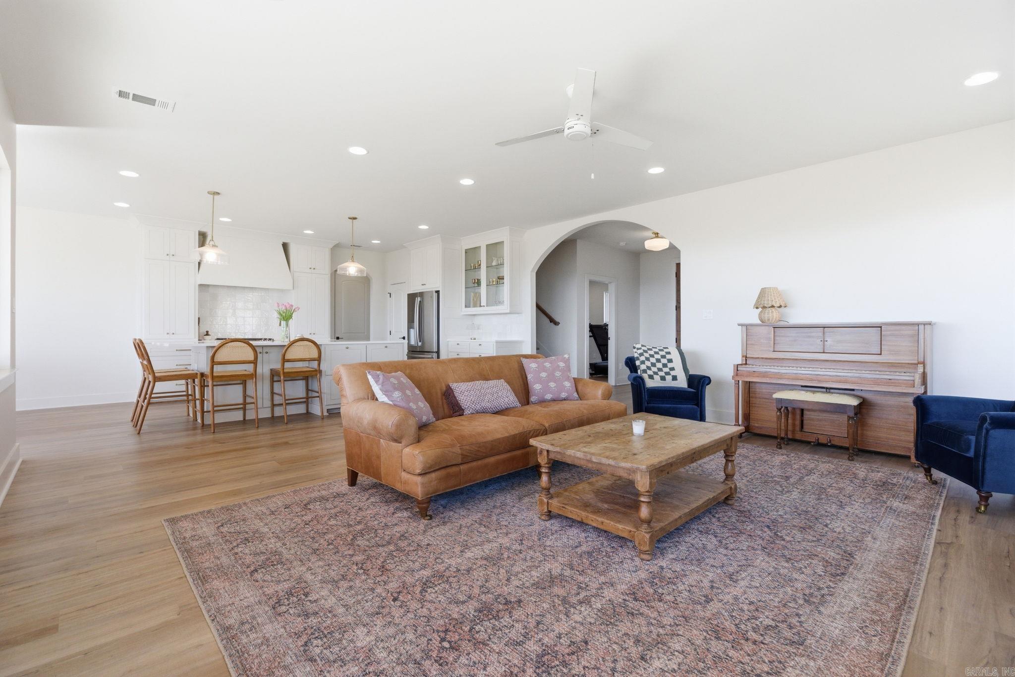 LAKEVIEW WEST - Residential