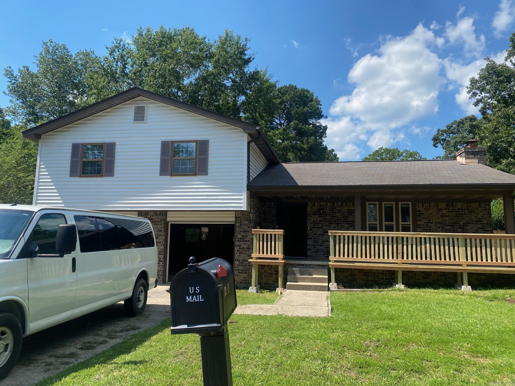 Call/text5016131594 for showing. Nice 4-bedroom home with 2 and 1/2 bathes  in desirable West Little Rock. It is close to shopping, restaurants, hospital and easy access to Interstate. Huge living room with fireplace and hardwoods. Nice kitchen w/newer range and eat-in-area. 4 bedrooms upstairs, flat backyard with deck is great for entertaining.  This is a non-smoking property.  Pets are OK with restrictions.   Lease Term: 1850/month, 12-month lease.  $1850 security deposit, $300 non-refundable pet fee, $50 non-refundable application fee.