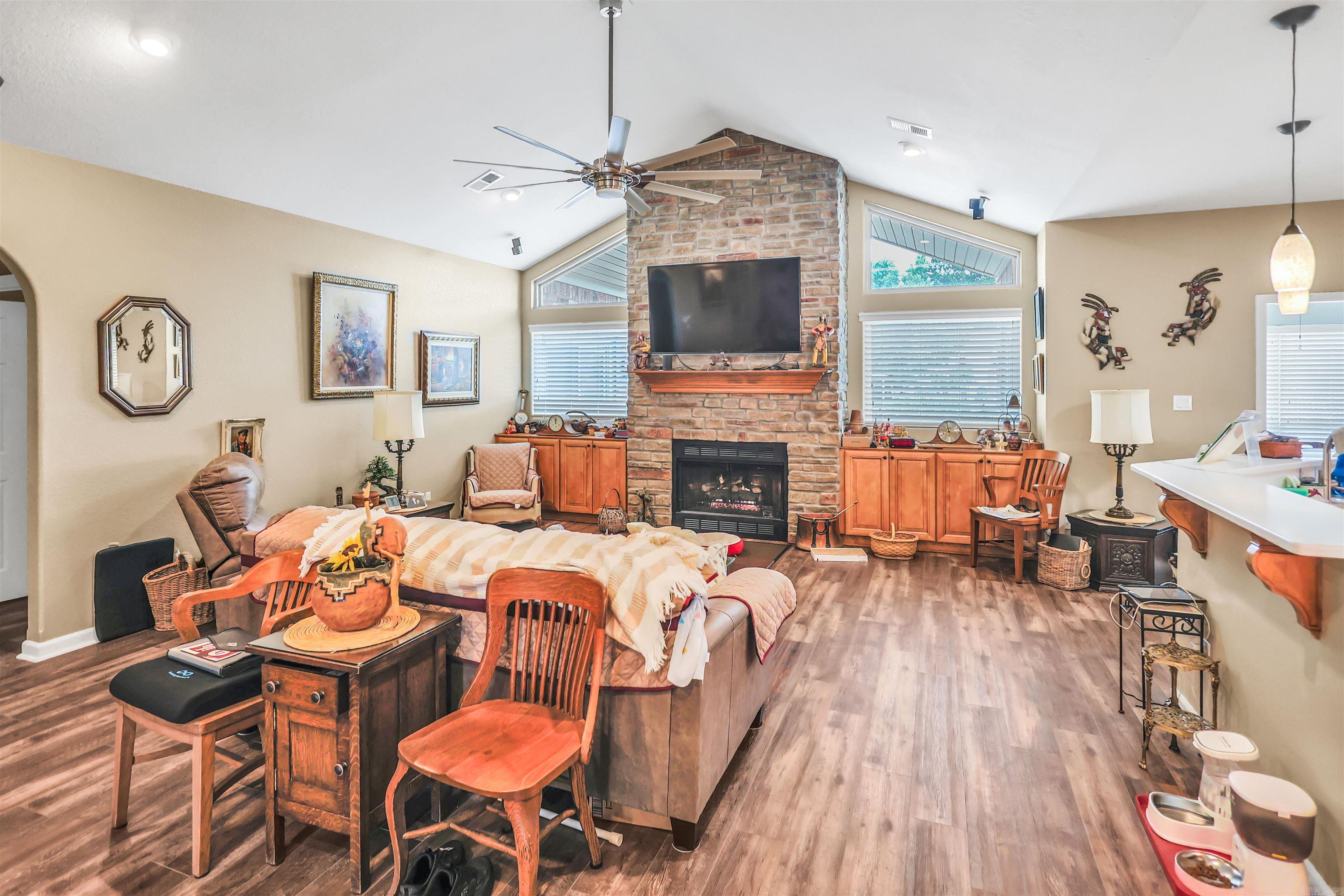 Forest Lakes - Residential