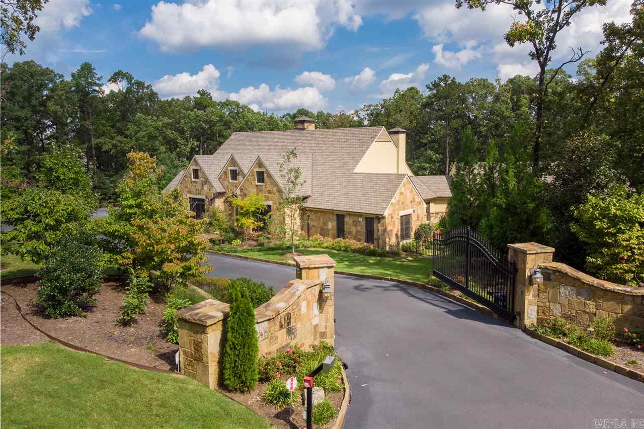 CHENAL DOWNS - Residential