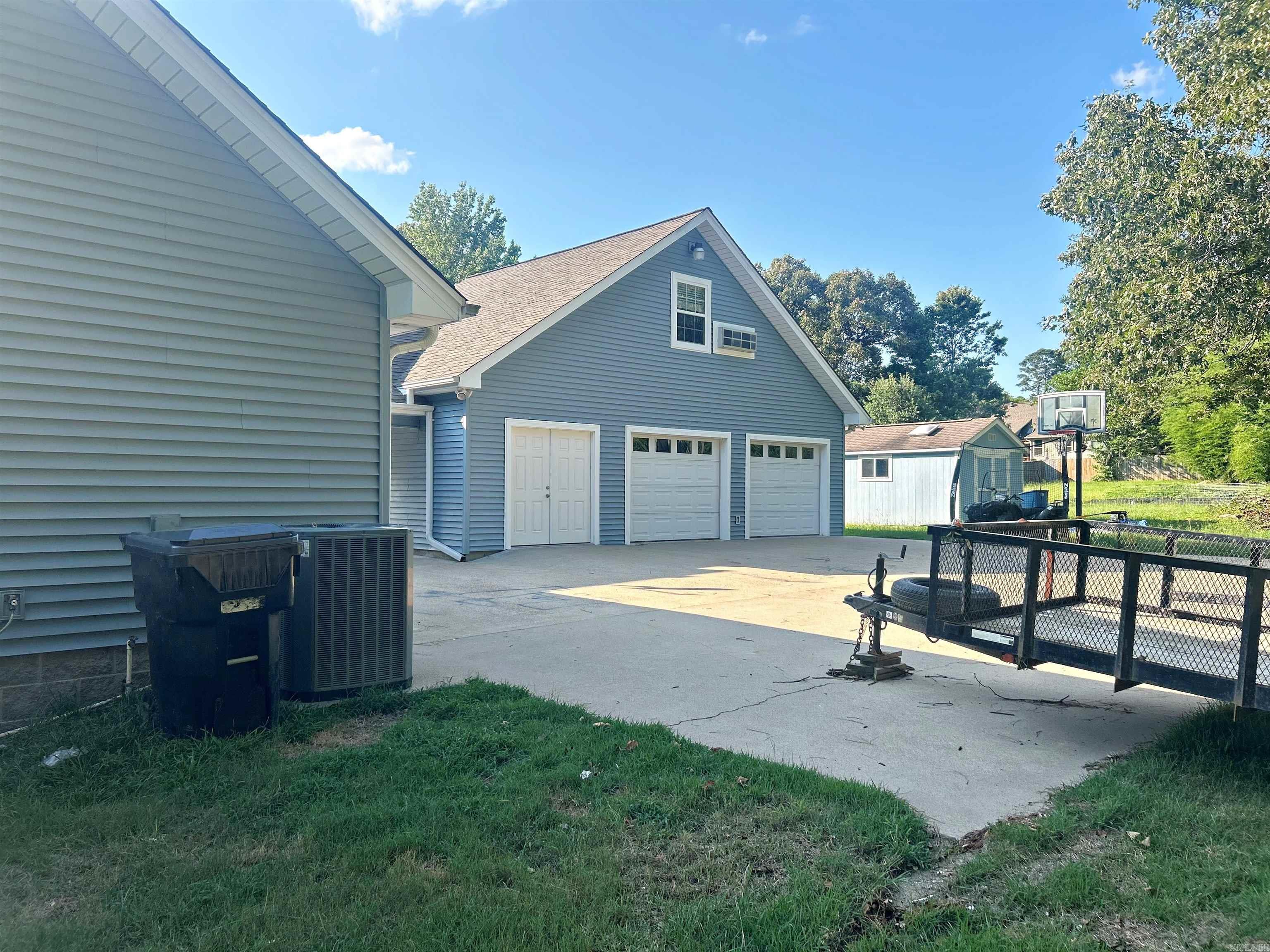 MAGNOLIA ESTATES ADDN - Residential