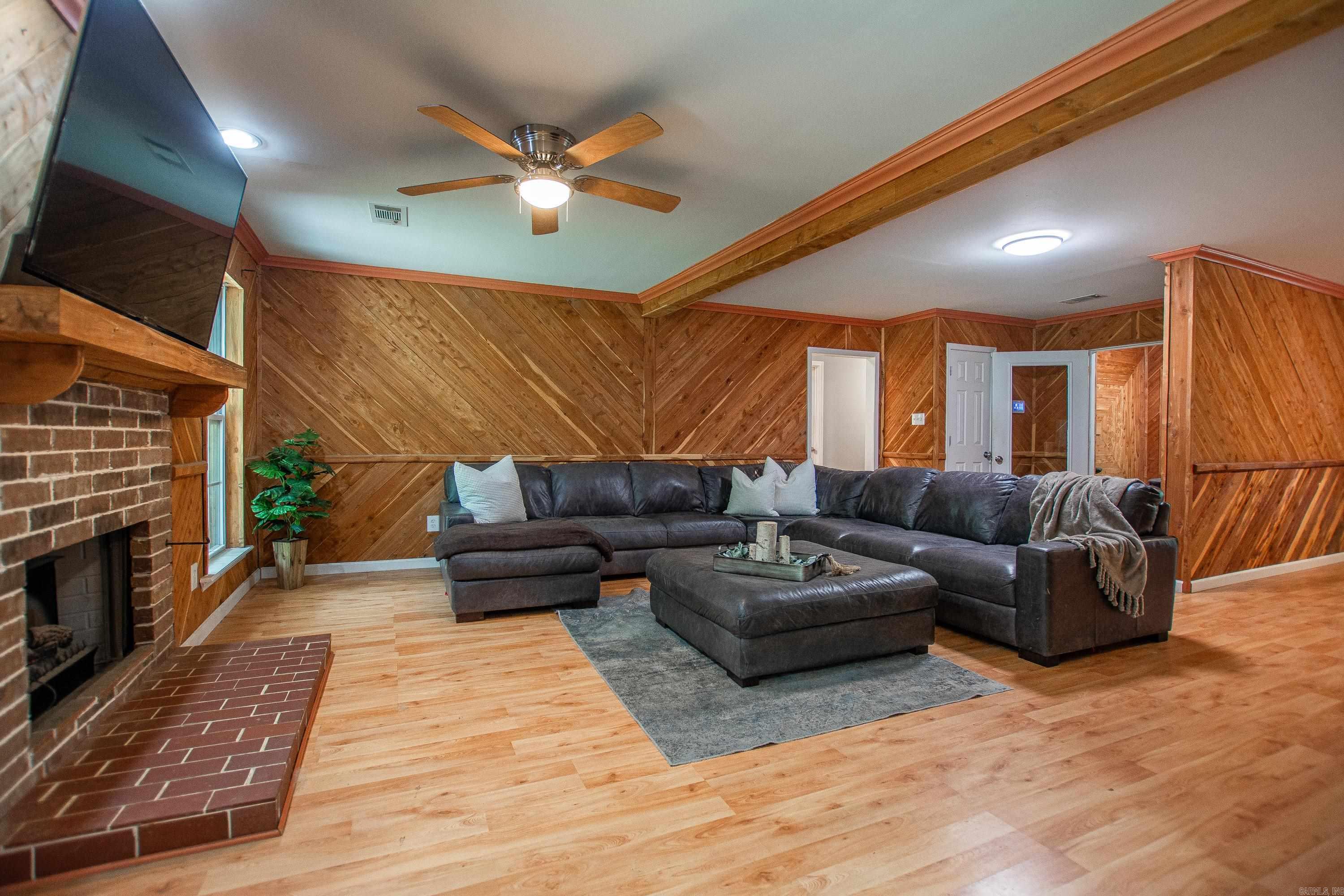 OAK GROVE ESTATES - Residential