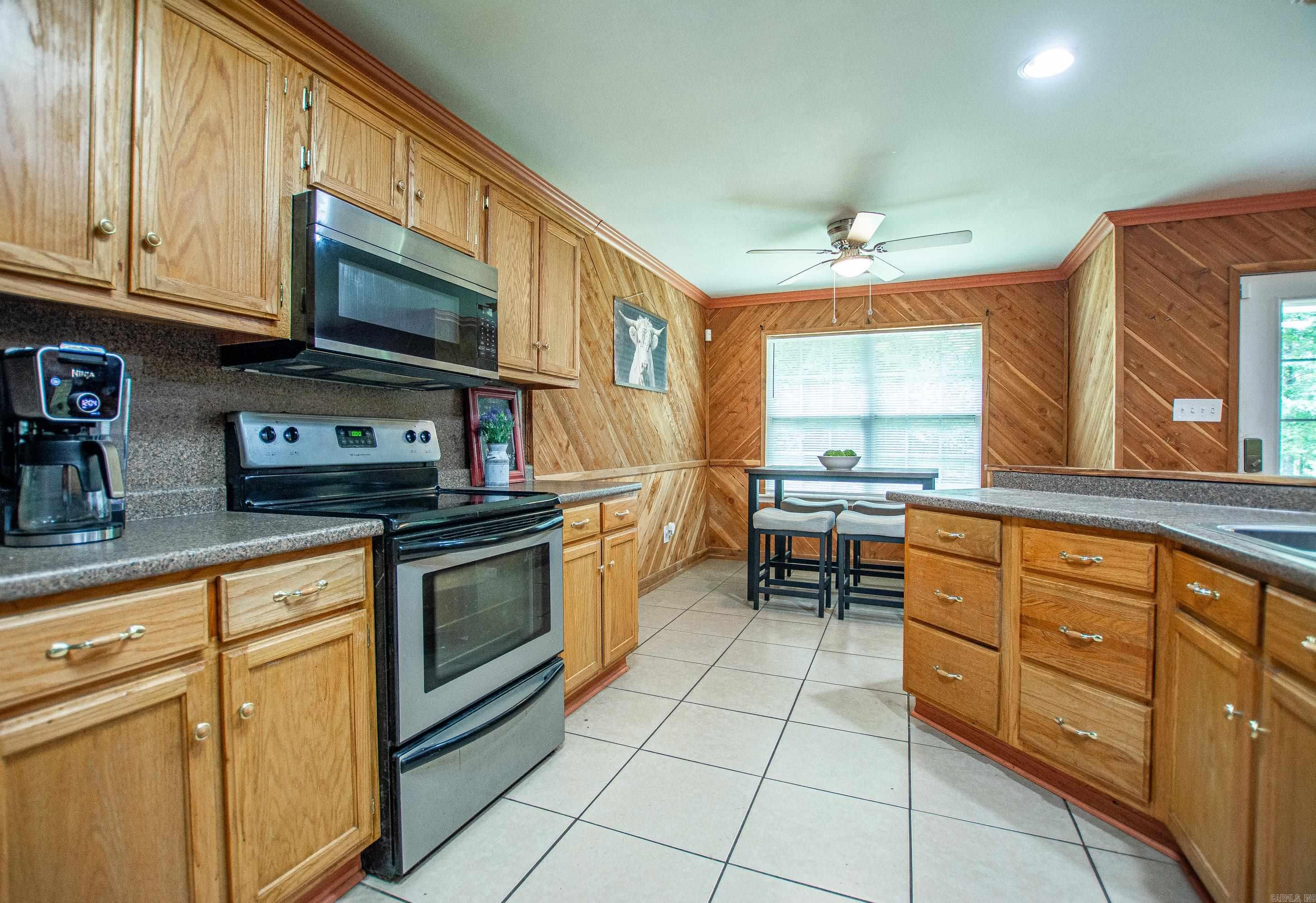 OAK GROVE ESTATES - Residential