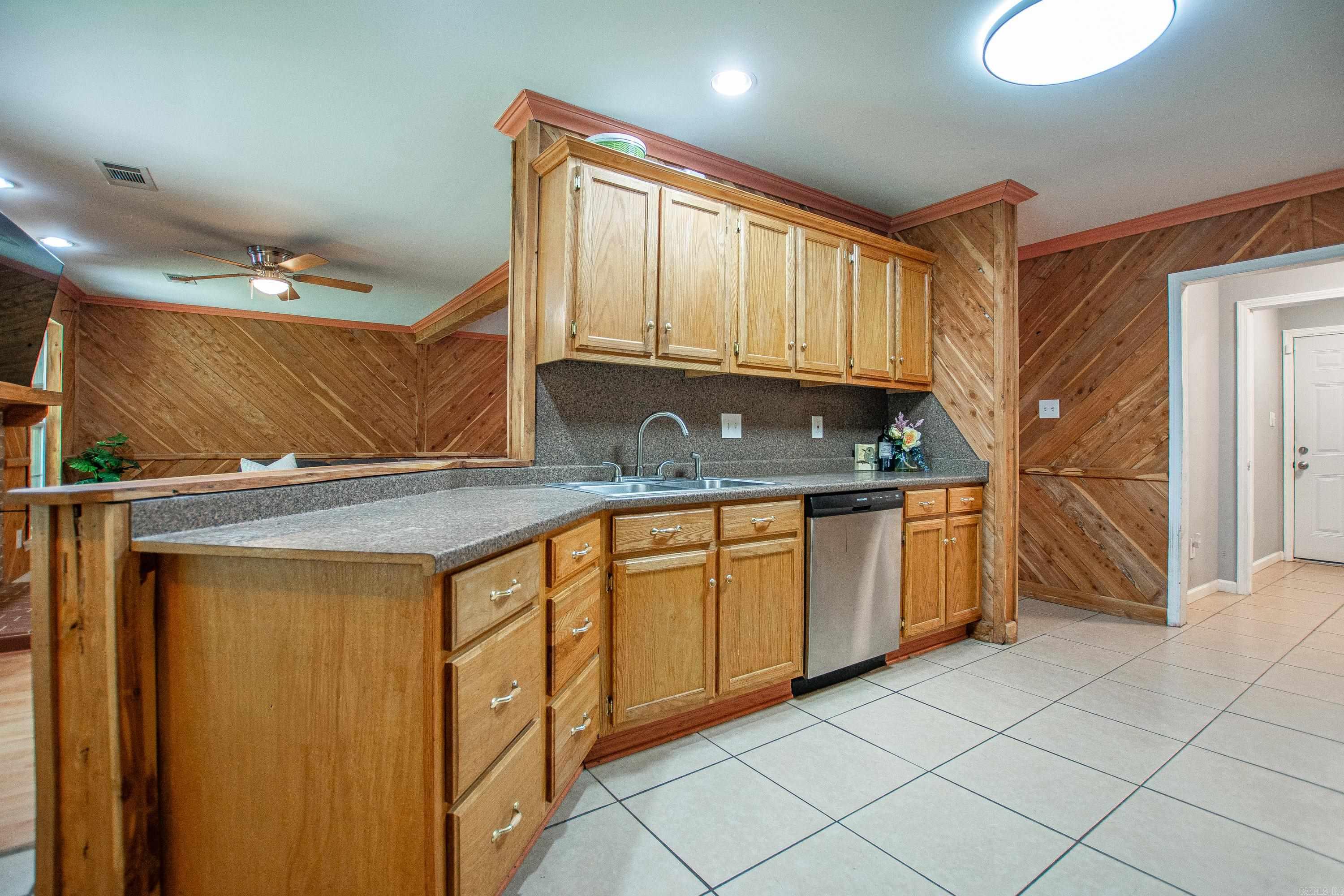 OAK GROVE ESTATES - Residential