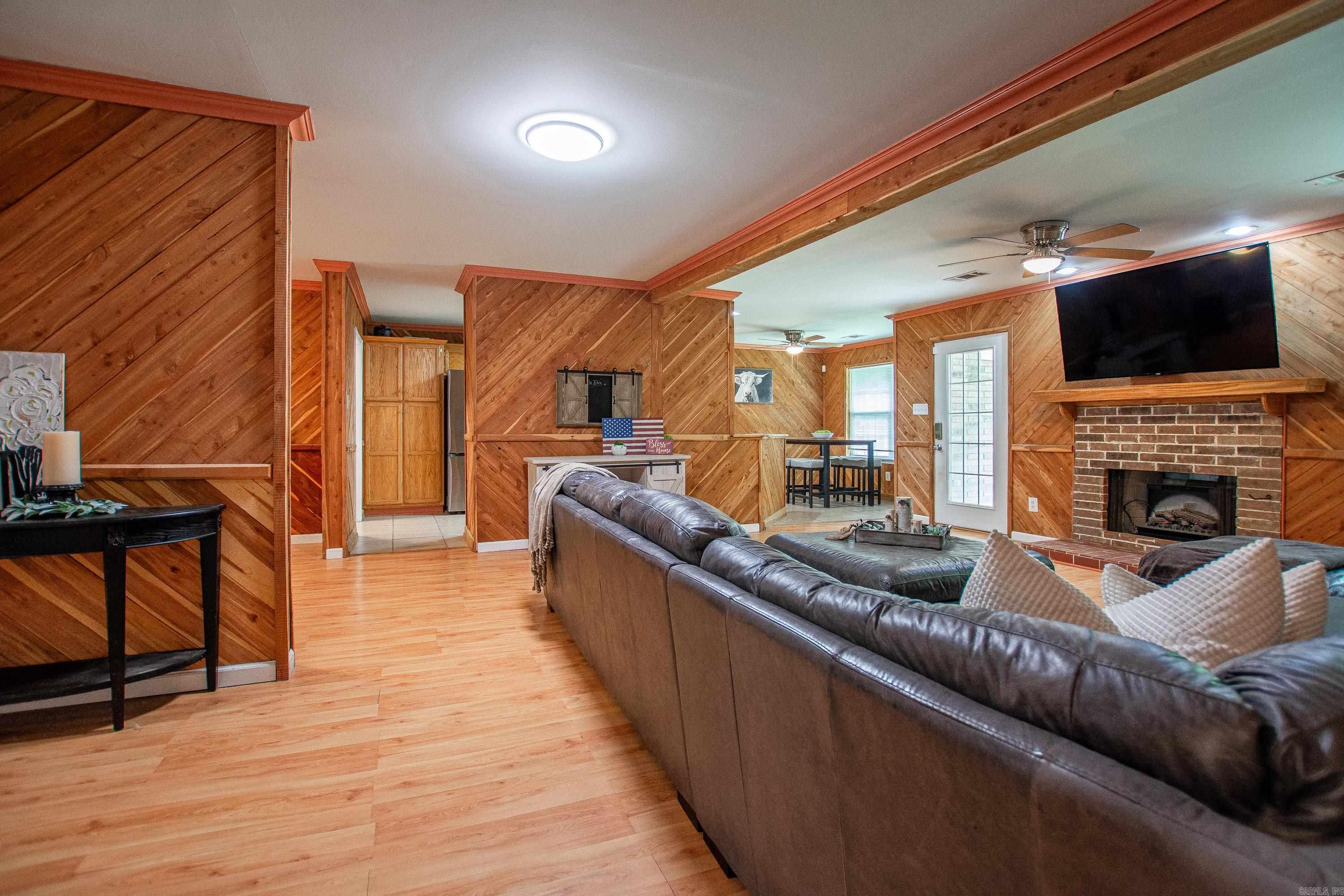 OAK GROVE ESTATES - Residential