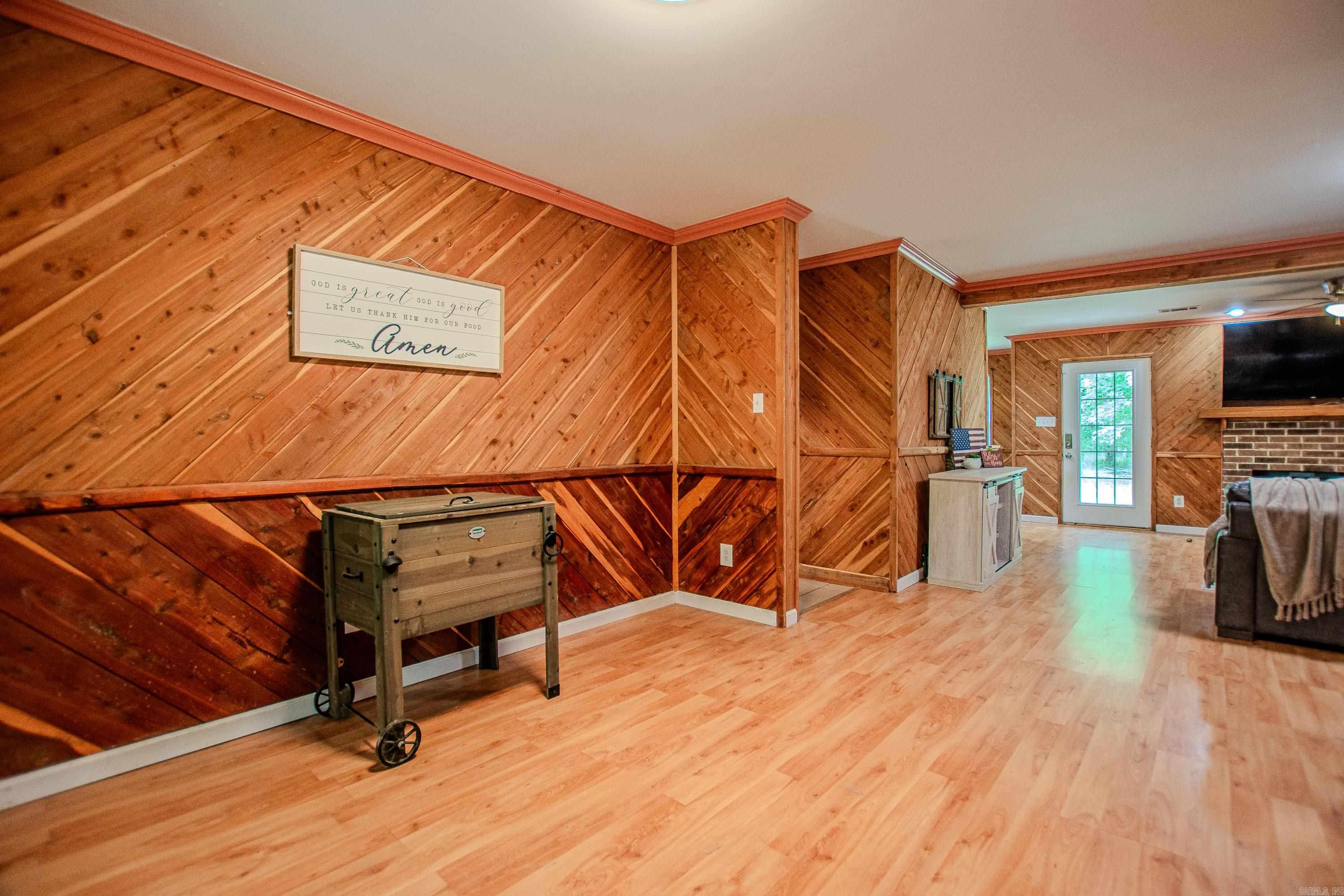 OAK GROVE ESTATES - Residential