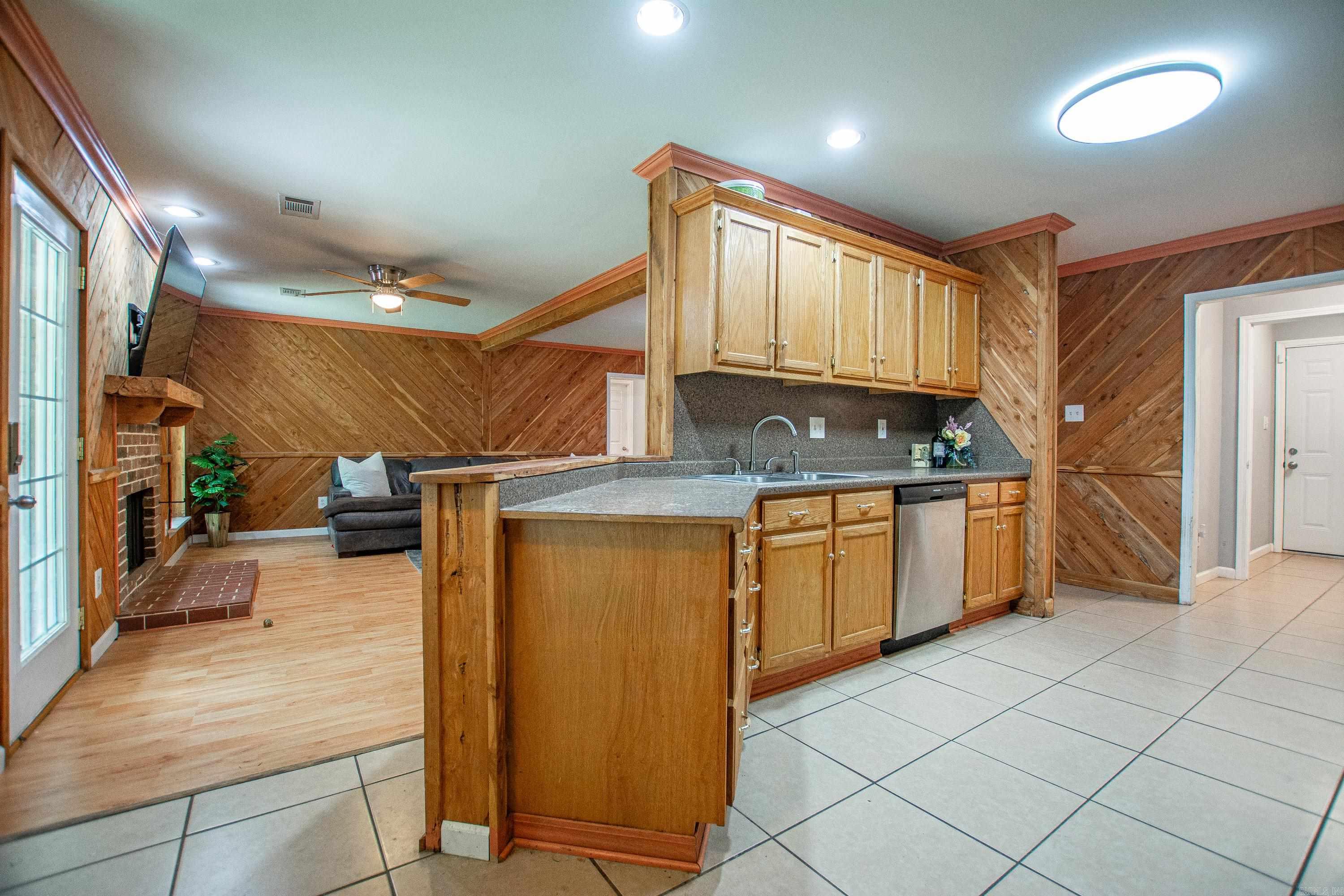 OAK GROVE ESTATES - Residential