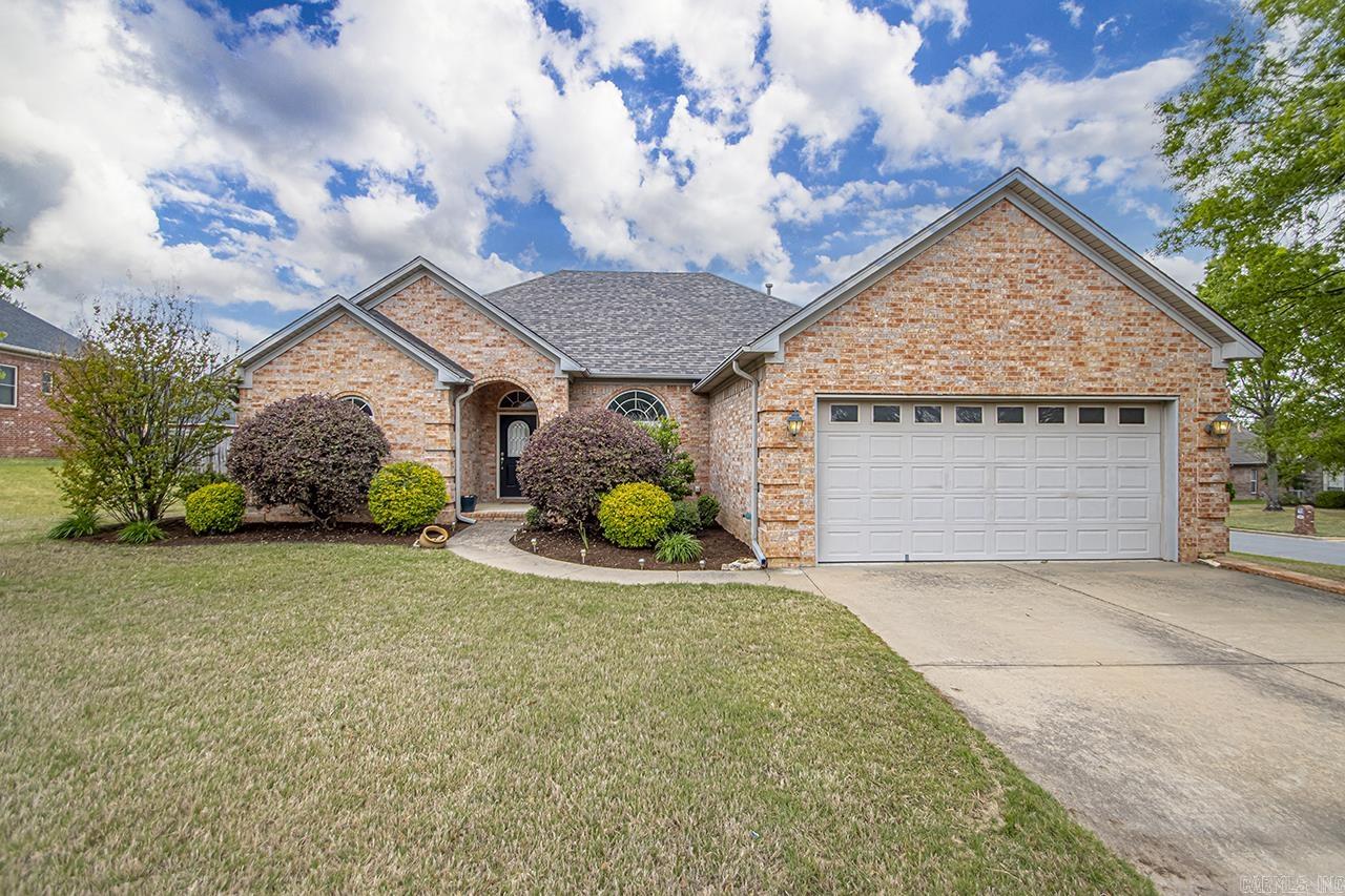 Hello Maumelle valley estates! This four bedroom home has spacious living areas throughout with tons of storage! Tray ceilings add an elegant touch to the living spaces, creating an atmosphere of sophistication and style. The large bathrooms offer a spa-like experience, where you can unwind after a long day and indulge in some well-deserved self-care. But that's not all – this home is designed for practicality too. Tons of closets mean you'll never have to worry about storage space, the master has his/hers closets. Whether it's clothes, linens, or seasonal items, there's a place for everything, keeping your home clutter-free and organized. And let's not forget about the outdoors. The huge level corner lot backyard is great for outdoor fun and entertainment. Imagine hosting barbecues, playing catch with the kids, or simply relaxing under the shade of a tree on a lazy Sunday afternoon. roof- 2019, tankless water heater - 2019, garbage disposal 2024