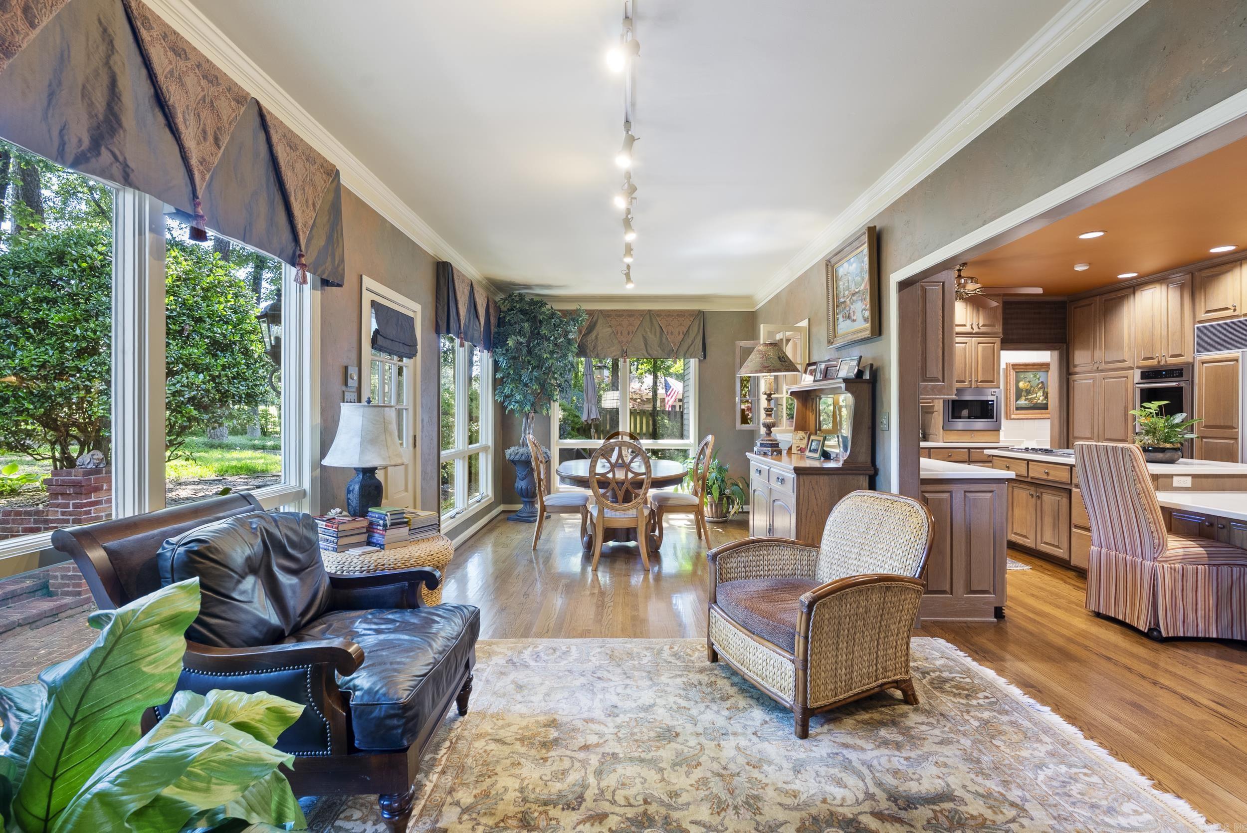 PLEASANT VALLEY - Residential
