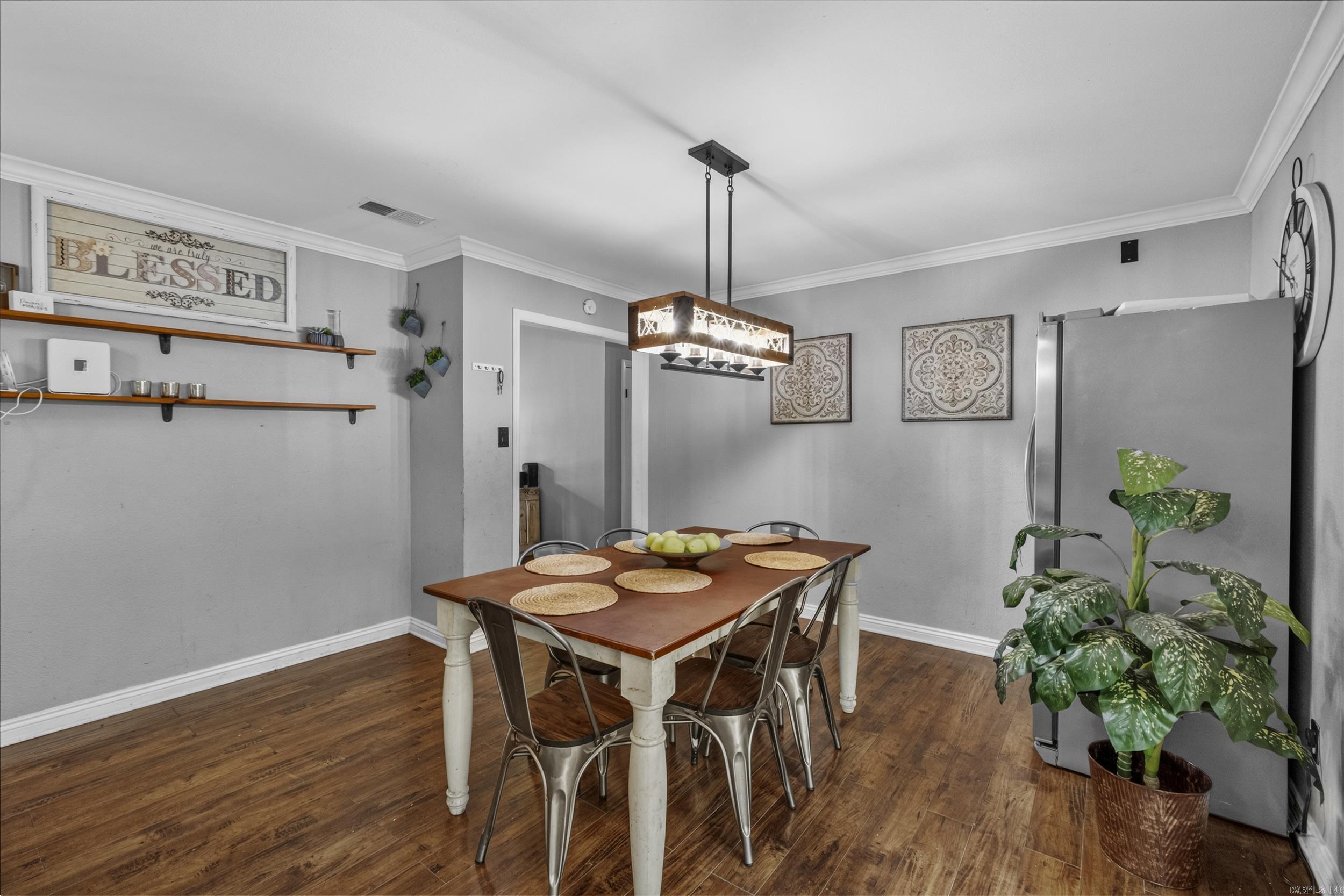 STONEWALL - Residential