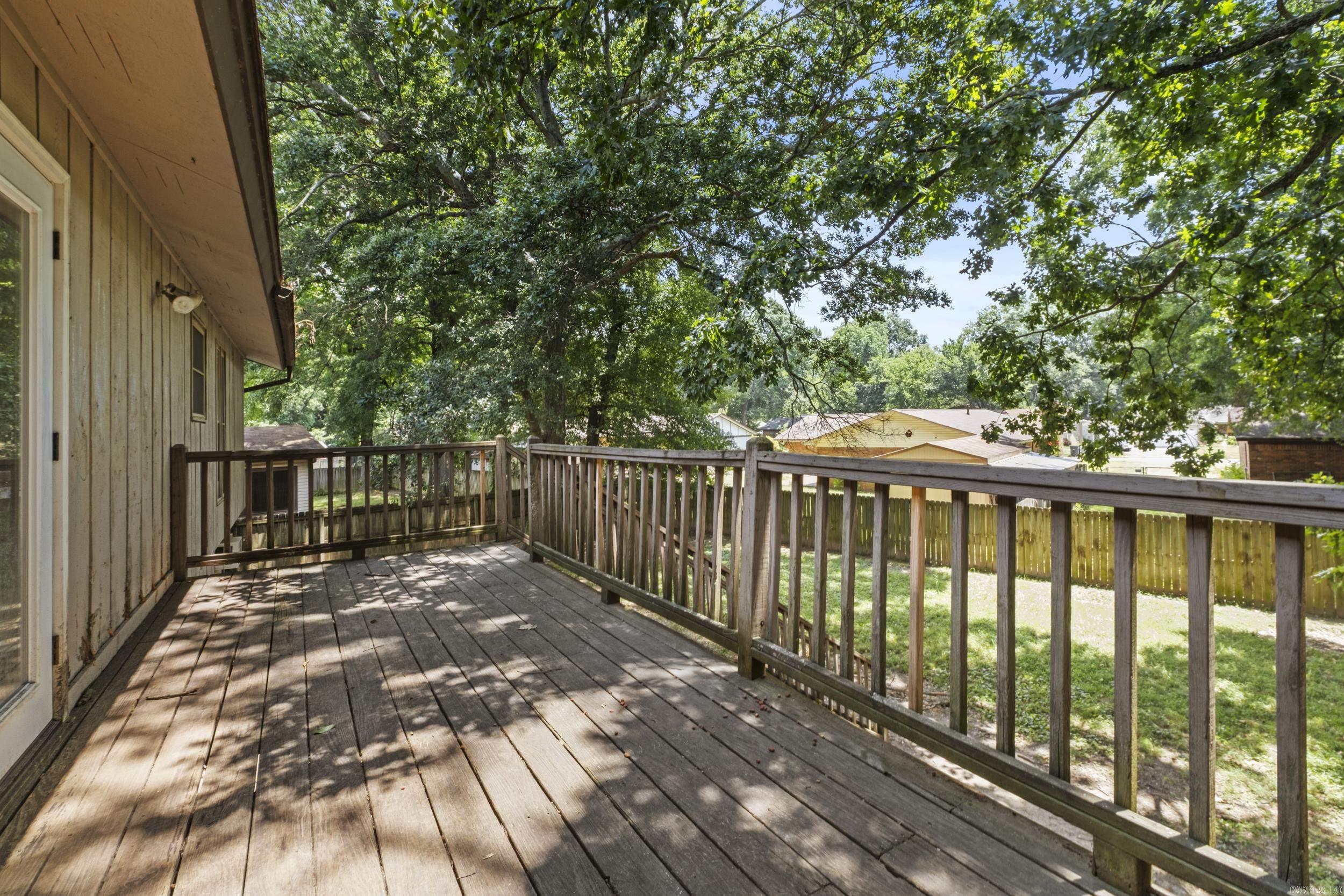 STONEWALL - Residential