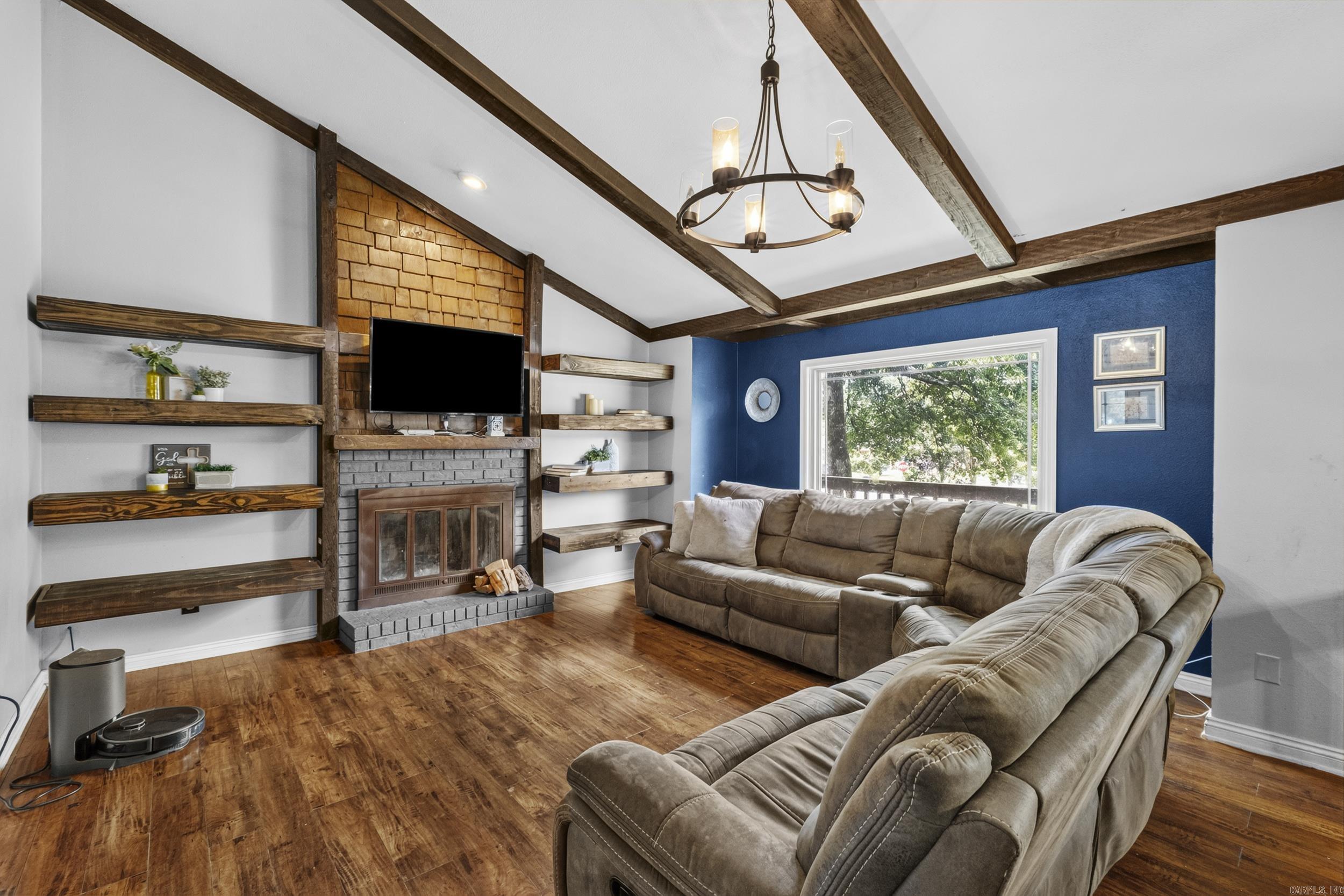STONEWALL - Residential