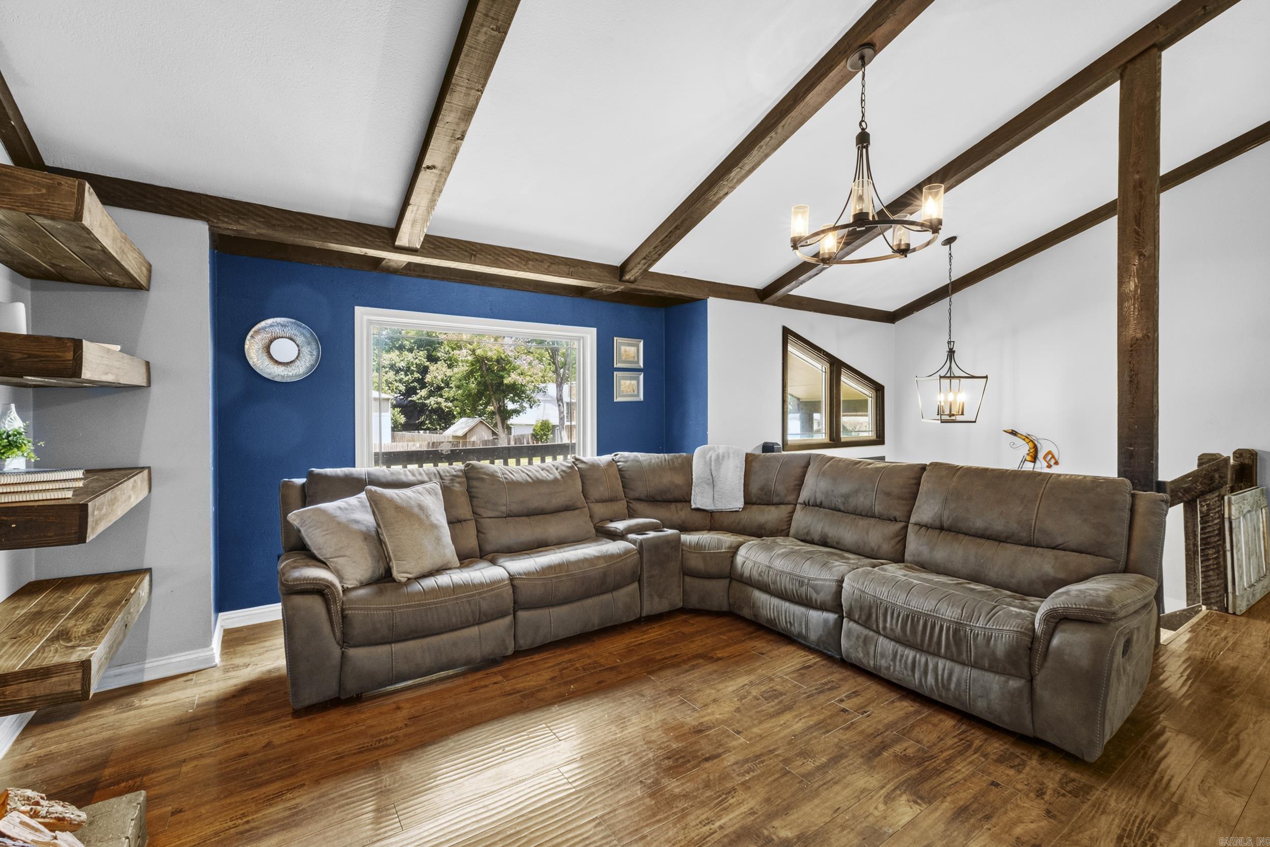 STONEWALL - Residential