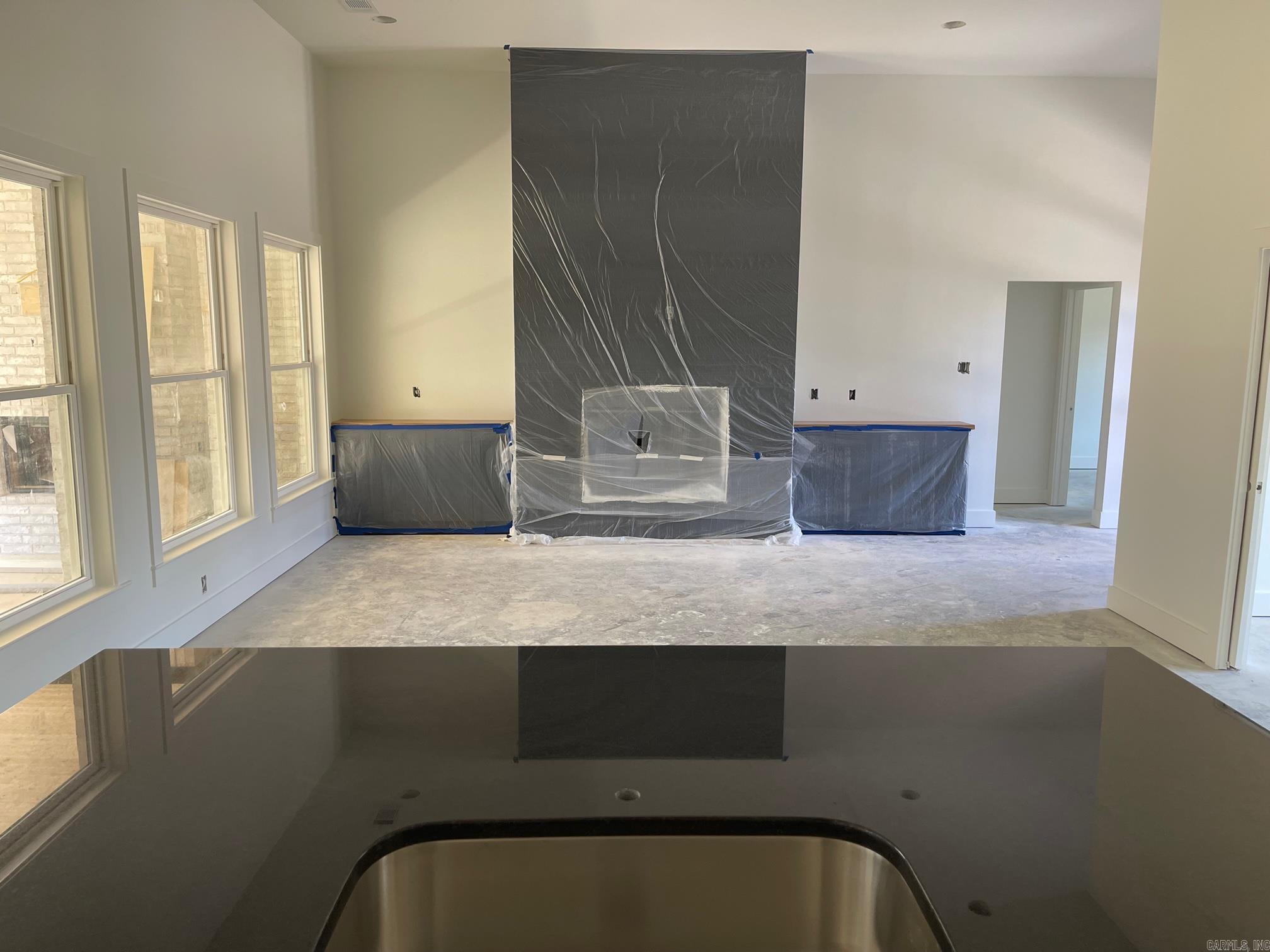 WHITE OAK MANOR - Residential