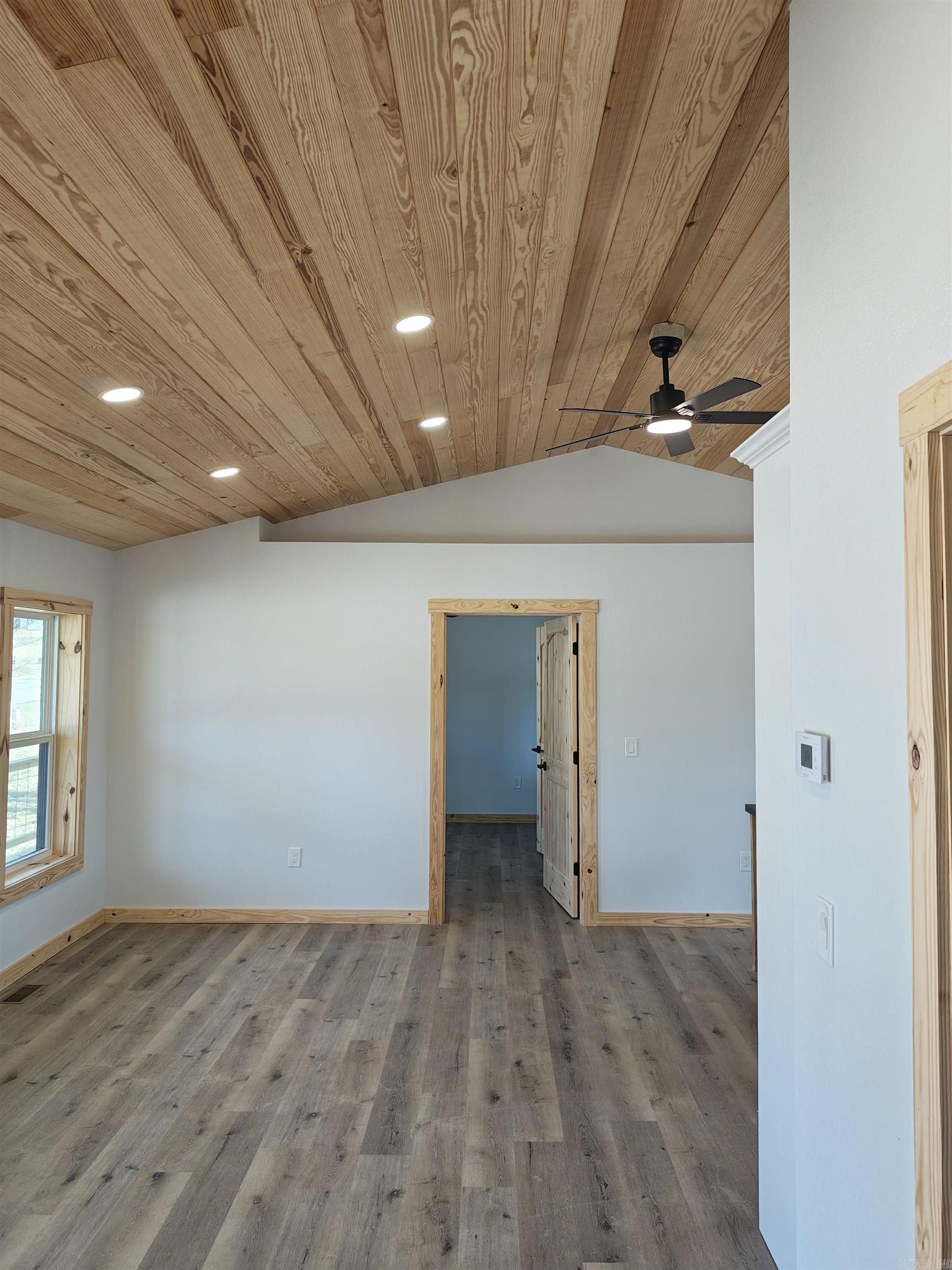 WHITEWATER ESTATES - Residential