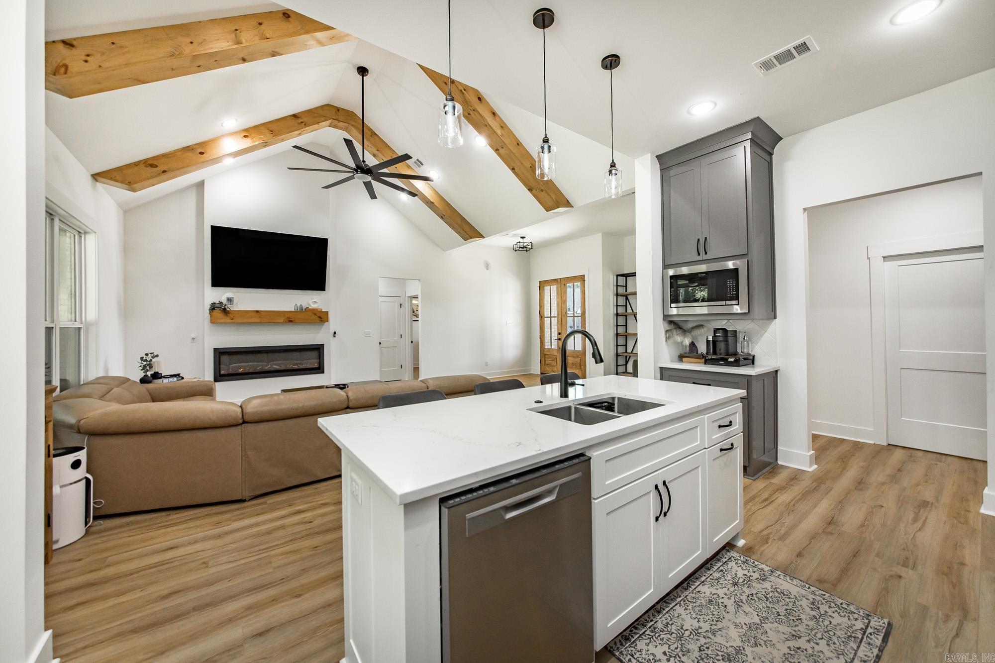 DENALI HEIGHTS - Residential