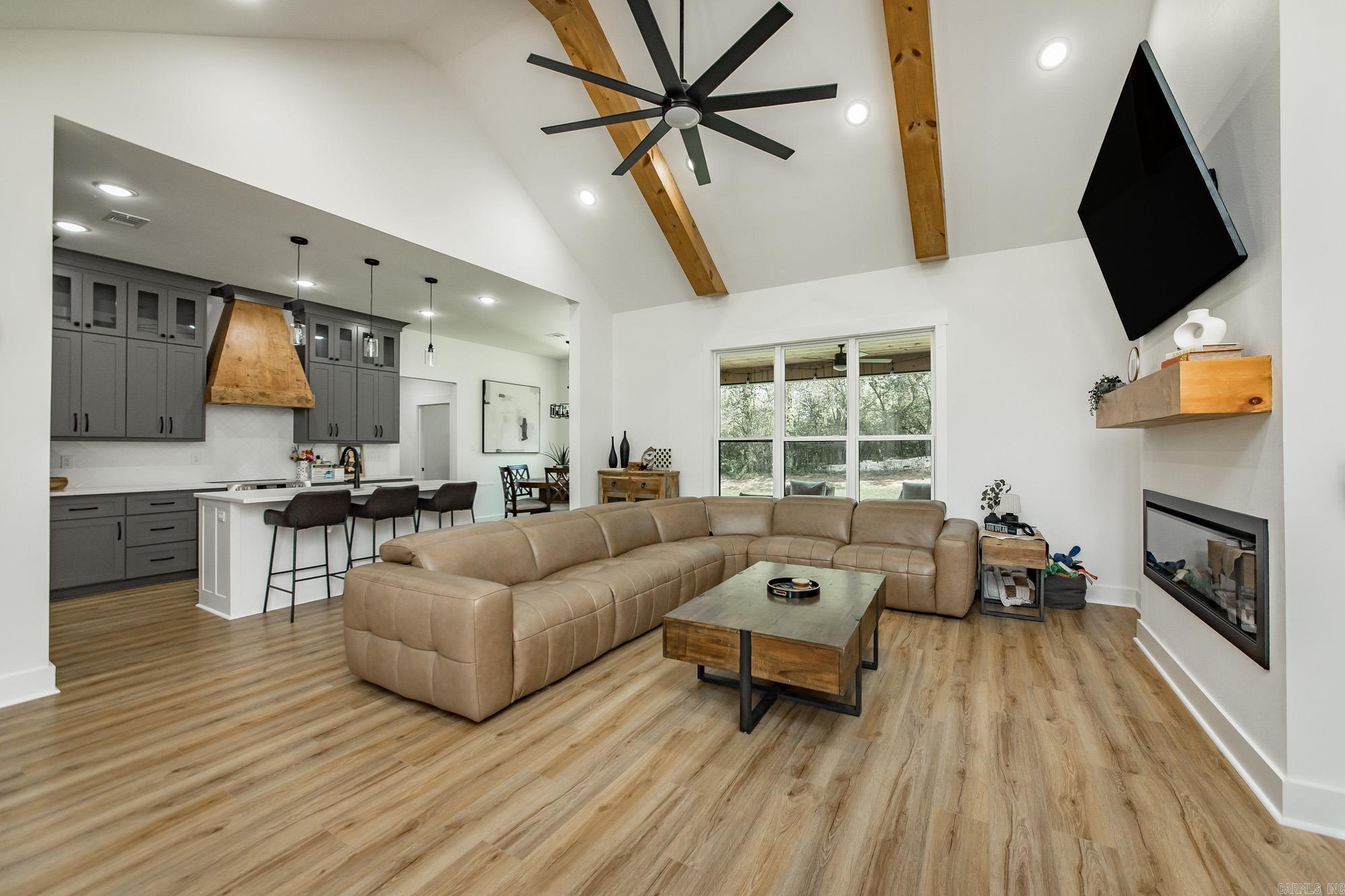 DENALI HEIGHTS - Residential