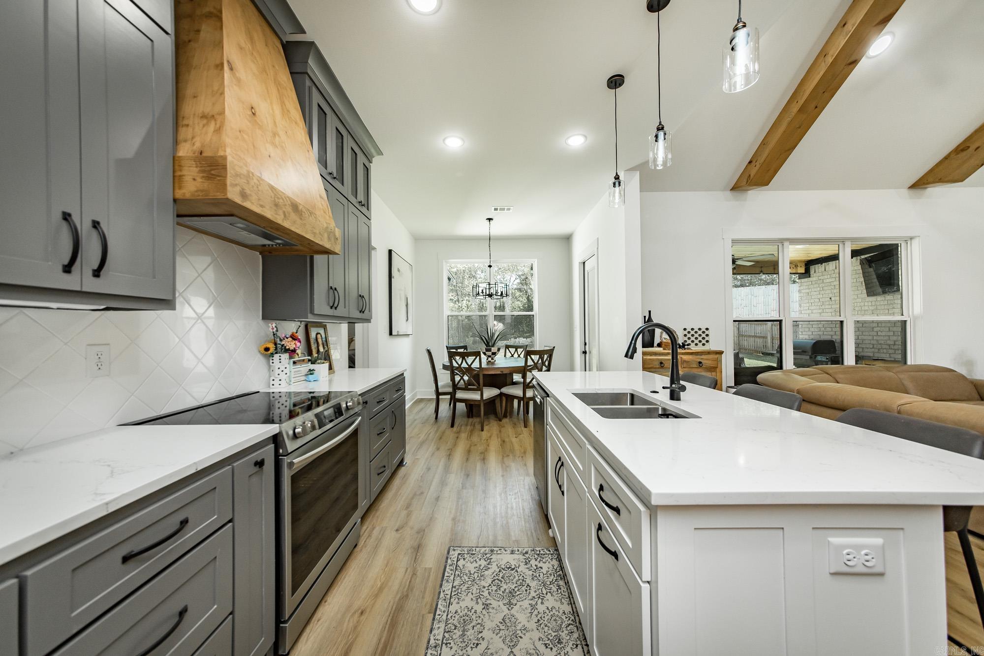 DENALI HEIGHTS - Residential