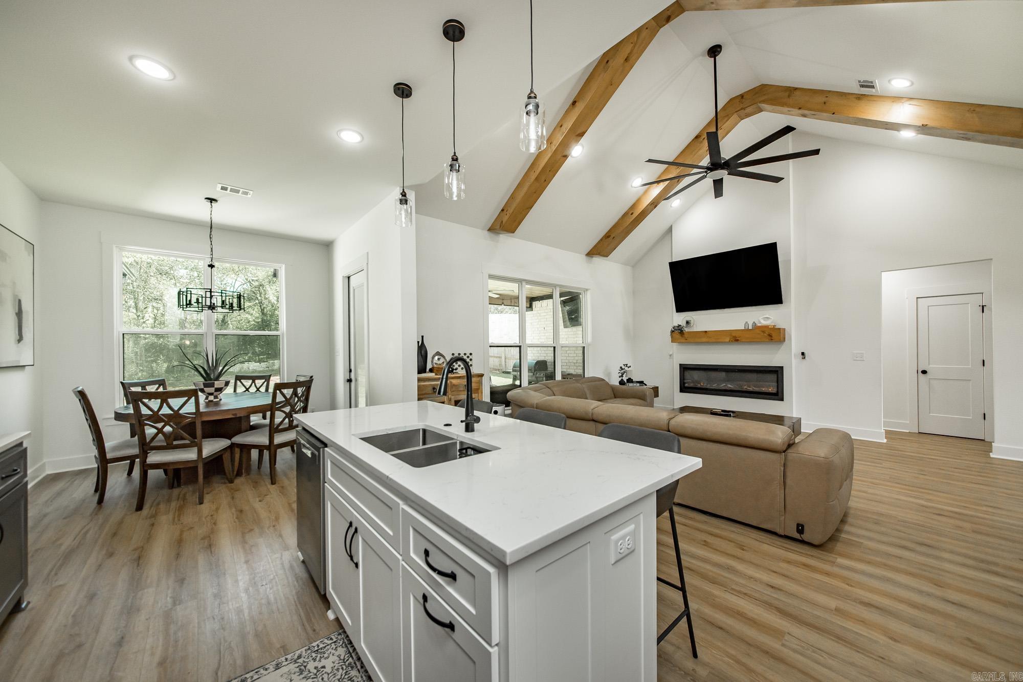 DENALI HEIGHTS - Residential