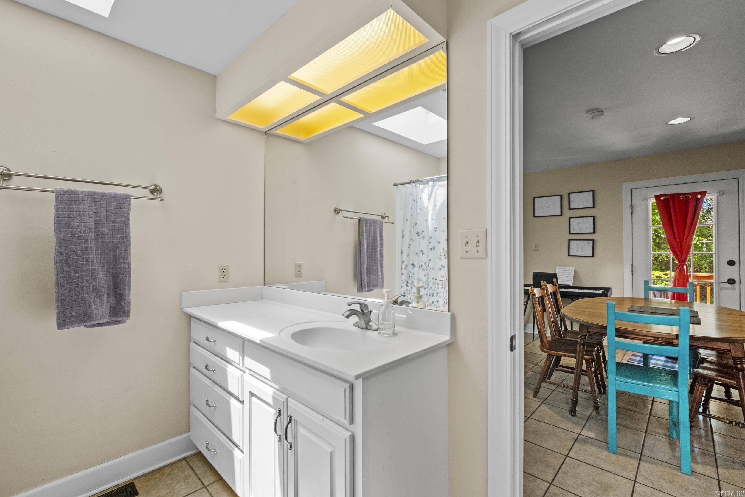 WALKER HEIGHTS ADD - Residential