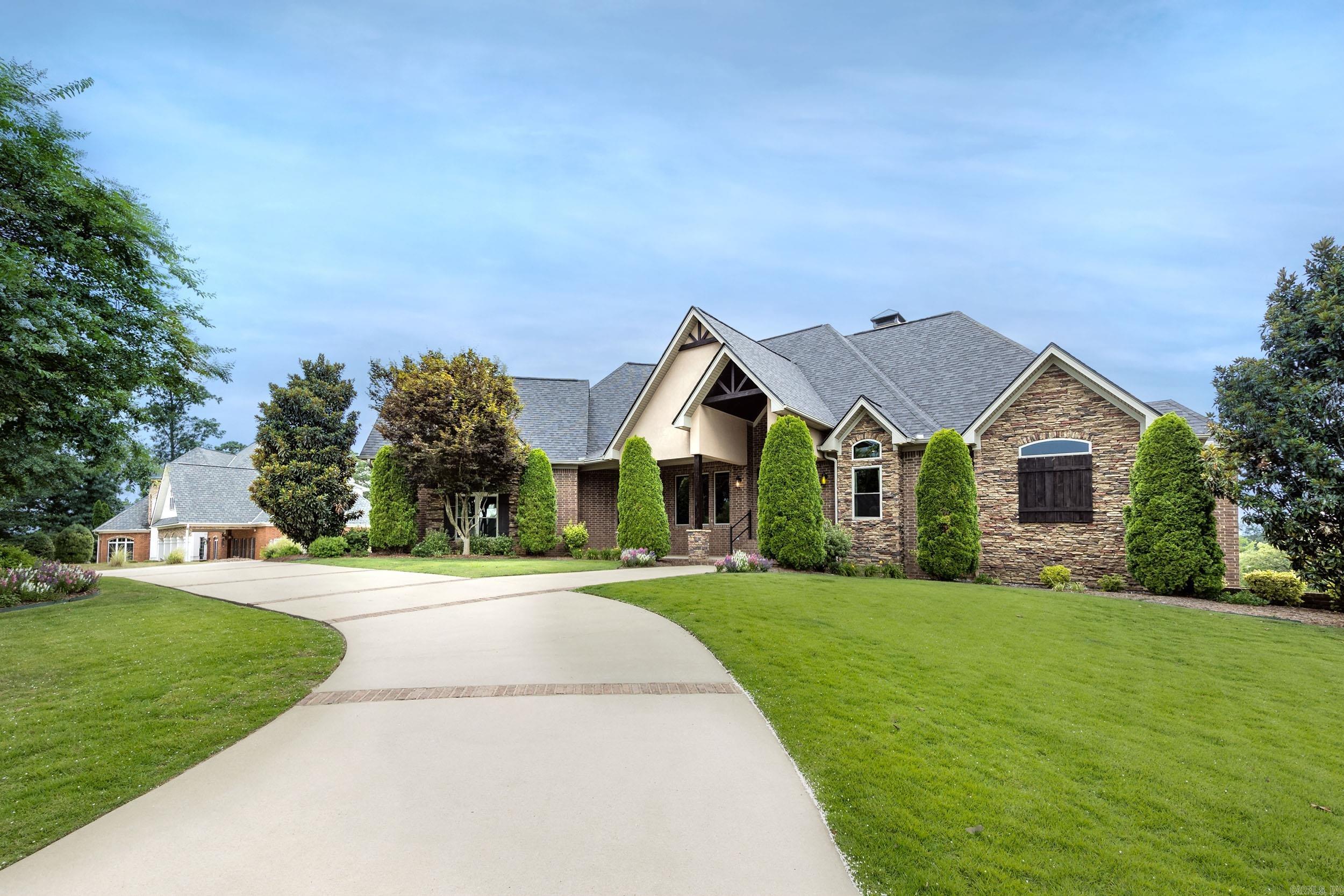 HURRICANE LAKE EST - Residential