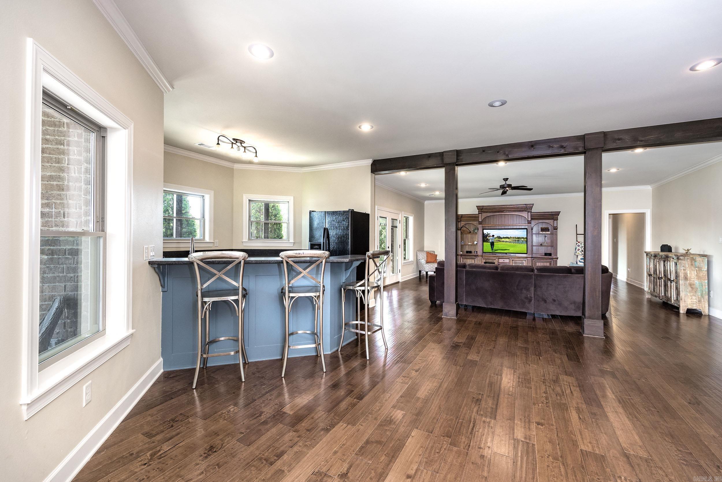 HURRICANE LAKE EST - Residential