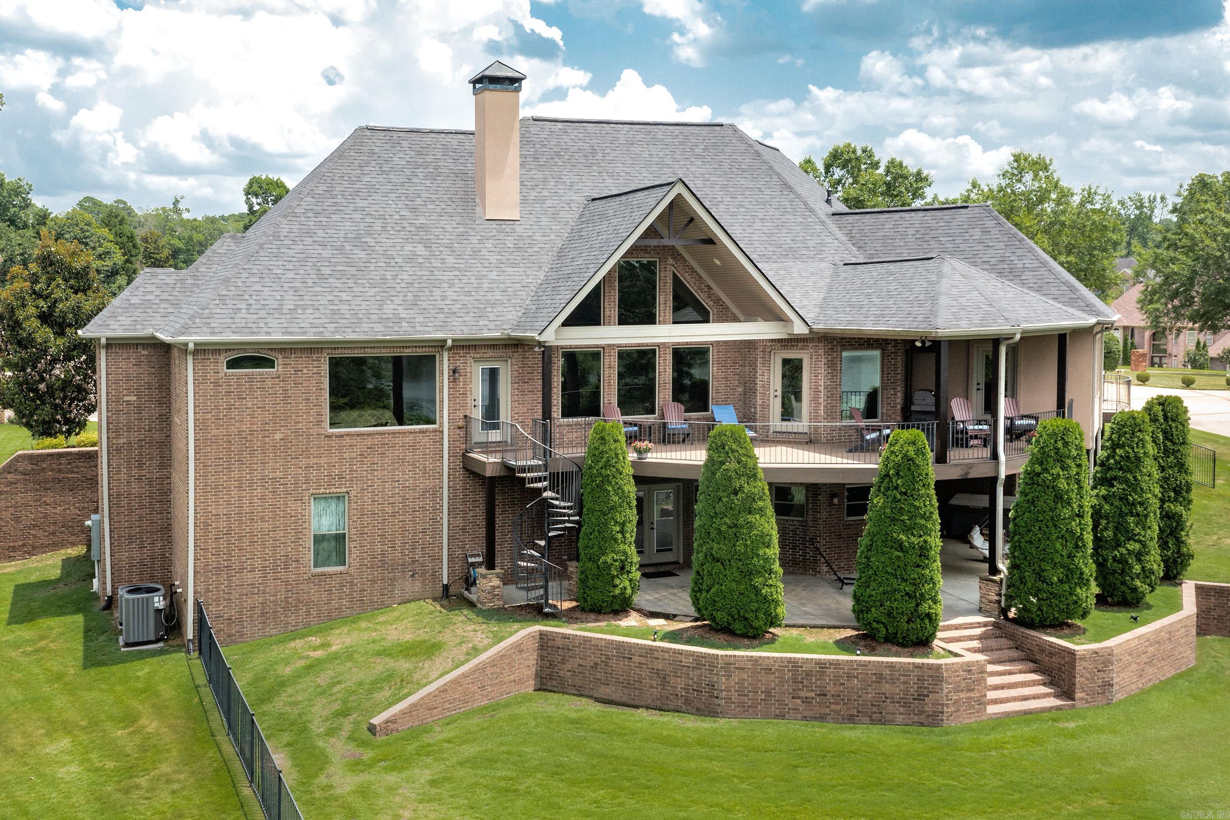 HURRICANE LAKE EST - Residential