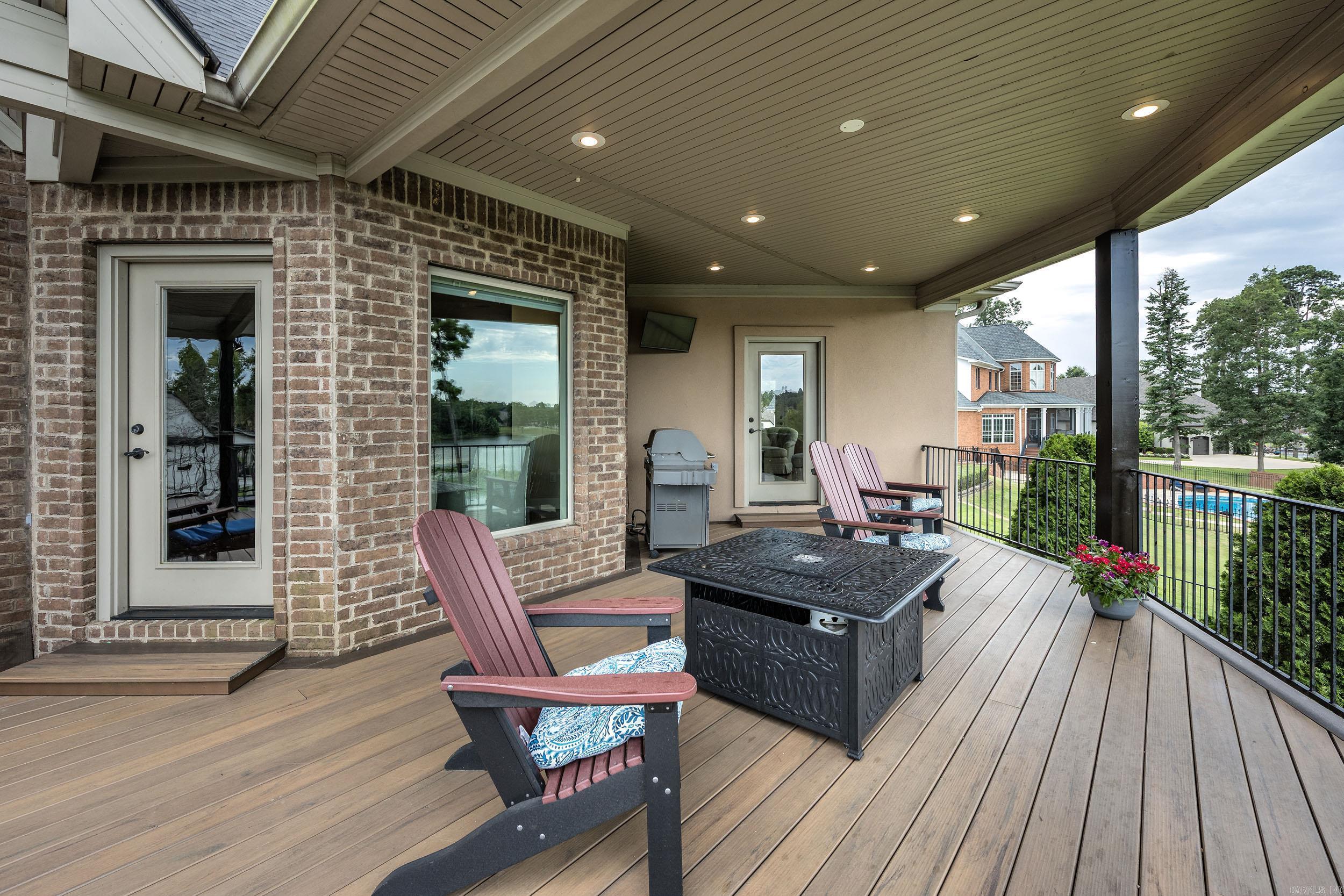 HURRICANE LAKE EST - Residential