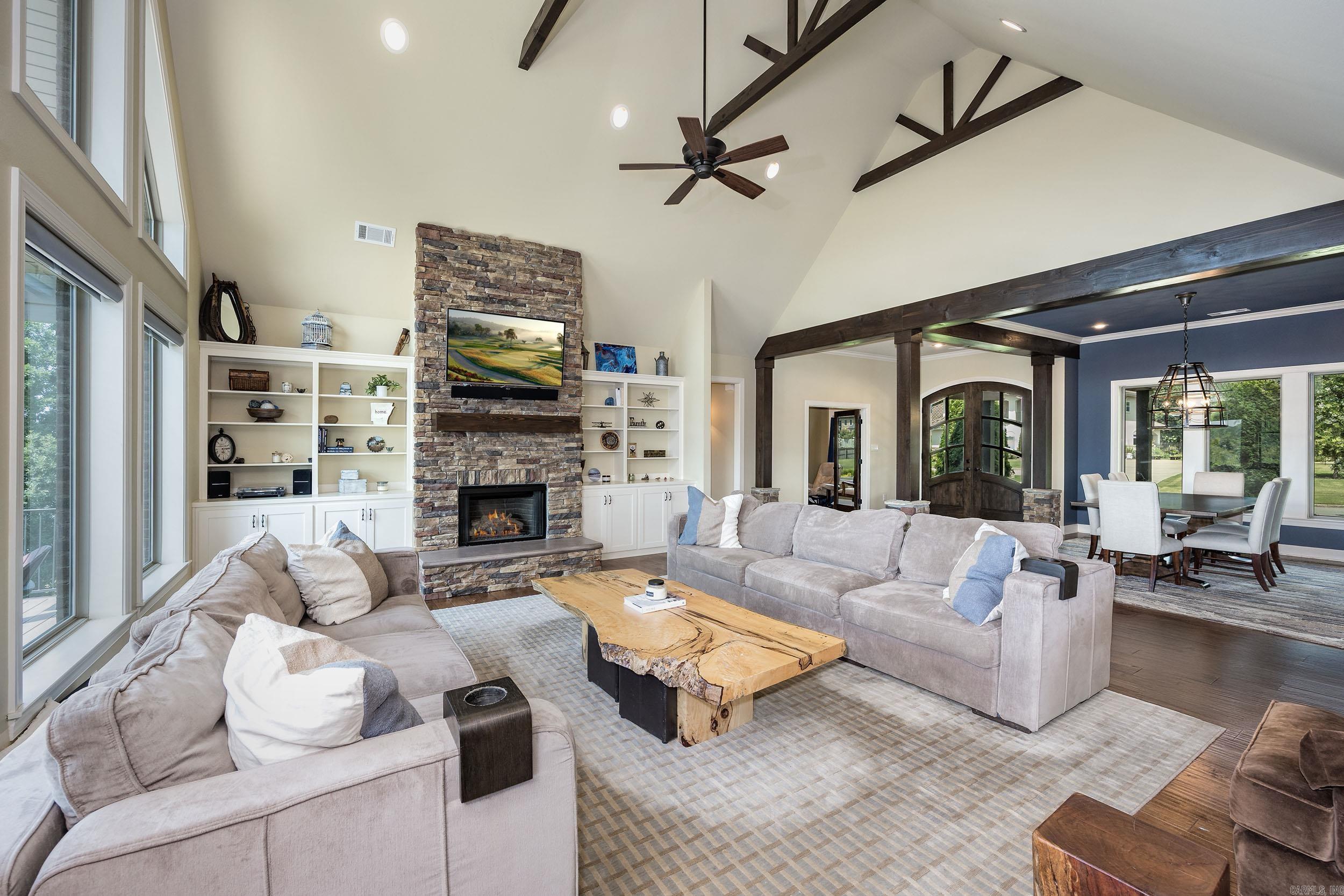 HURRICANE LAKE EST - Residential