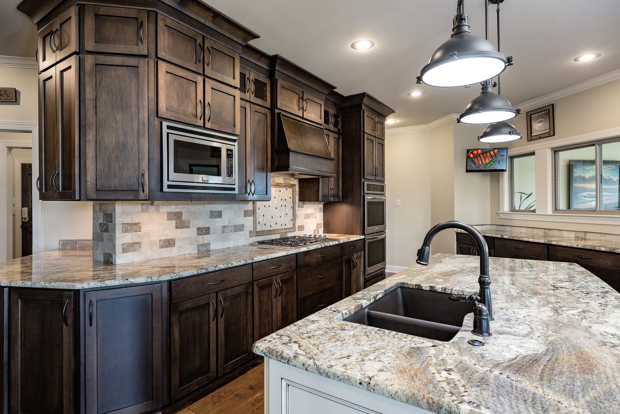 HURRICANE LAKE EST - Residential