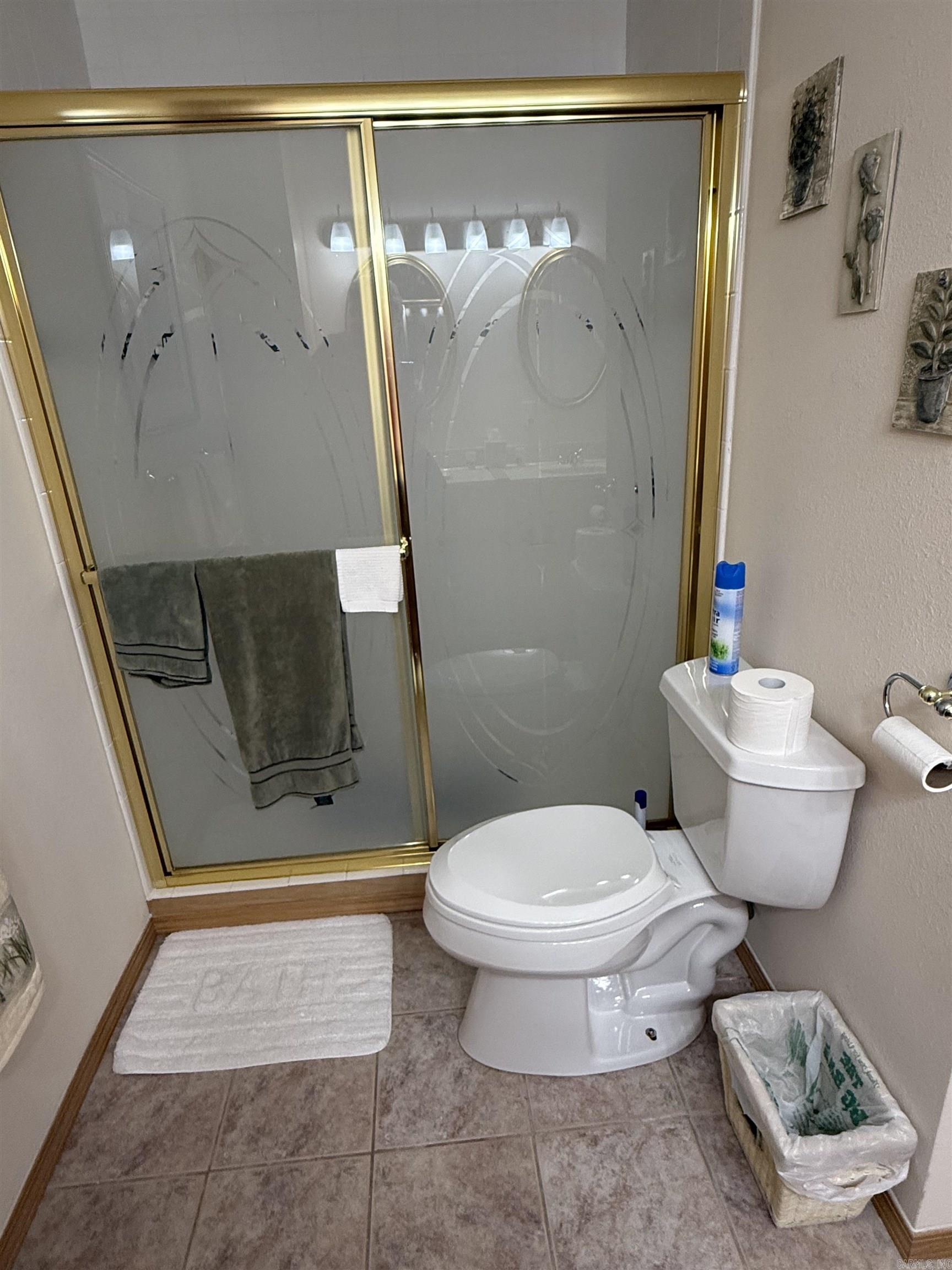 LAKEWOOD HILLS CONDO - Residential