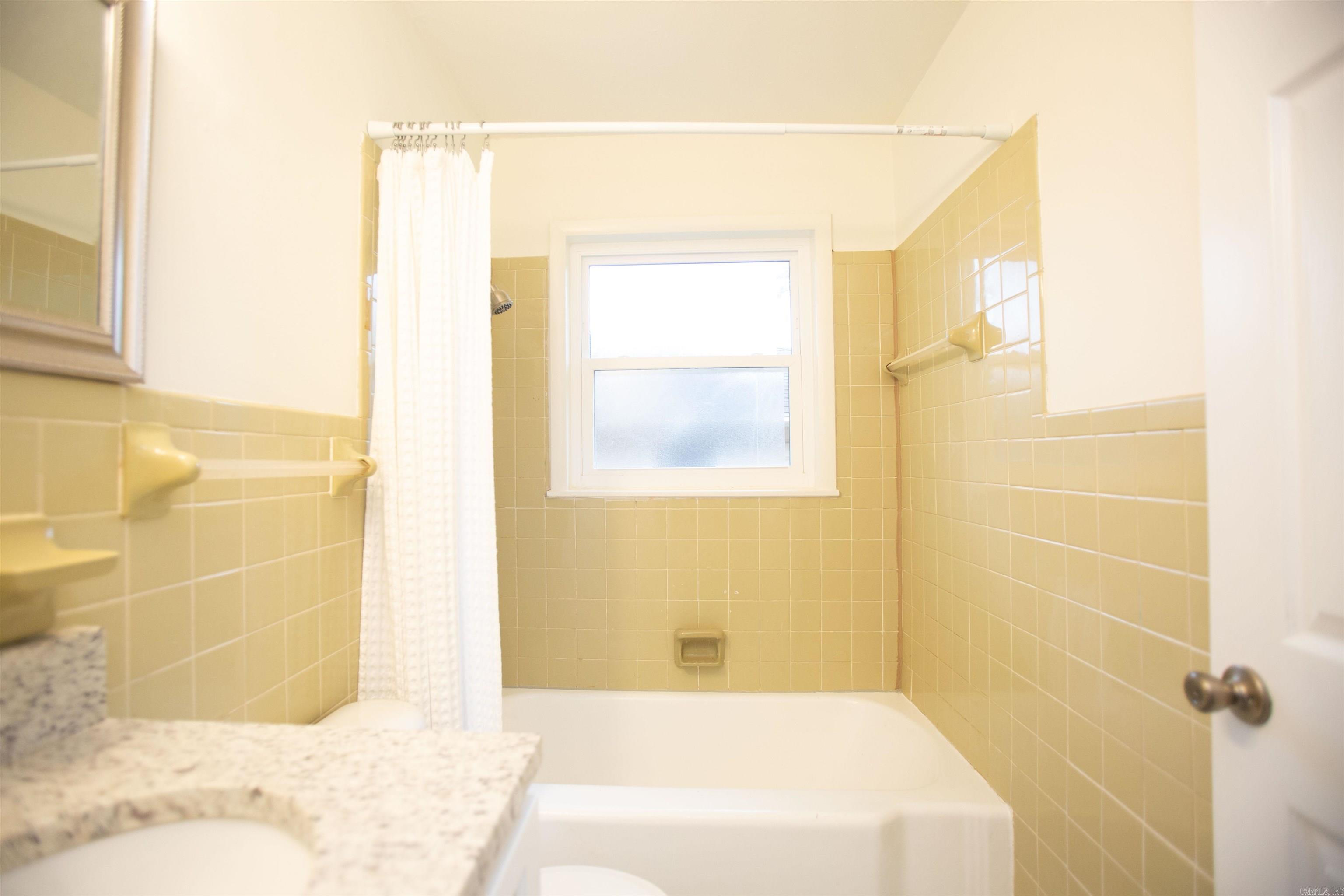 Queens Manor - Residential Income