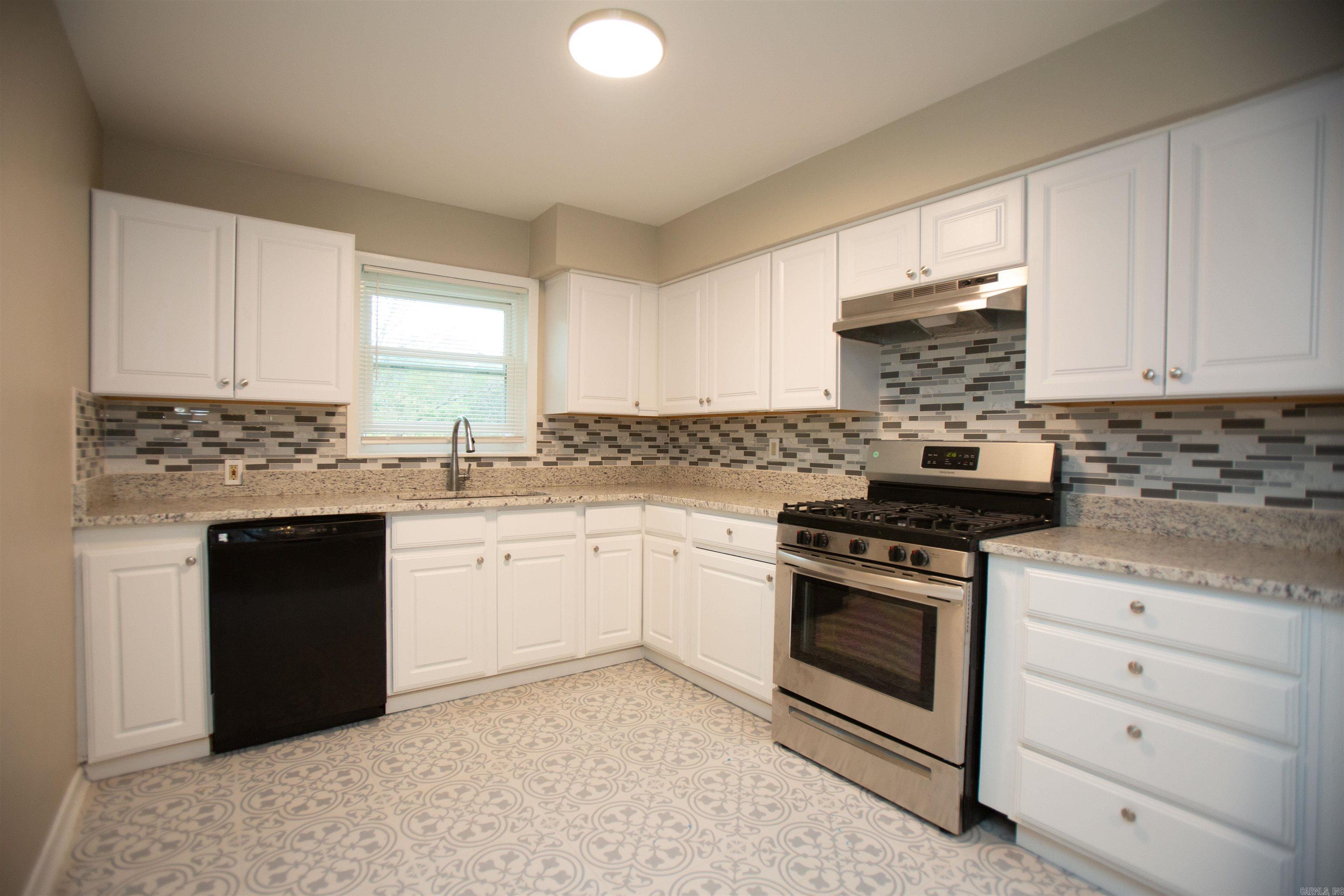 Queens Manor - Residential Income