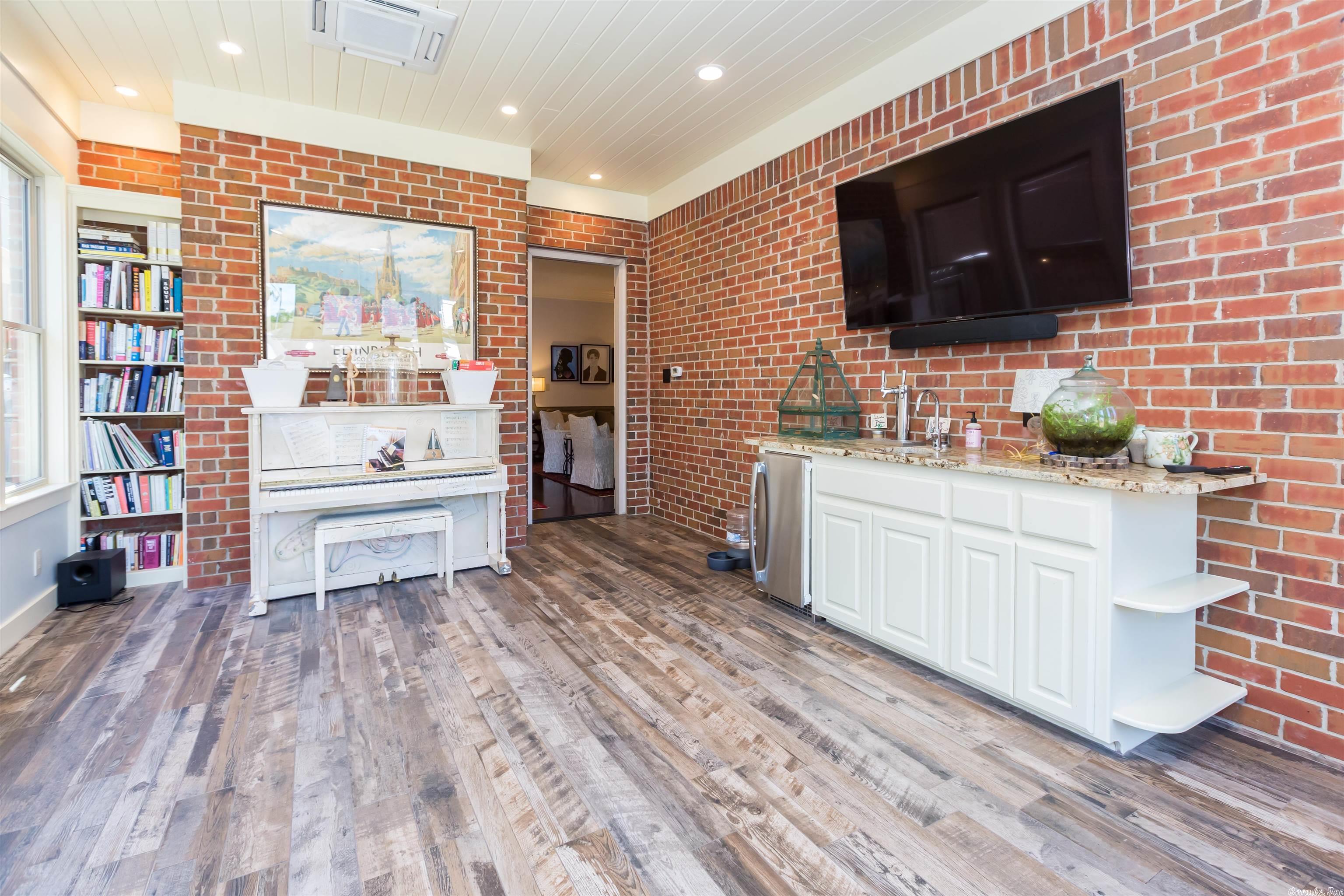 Englewood L1 - Residential