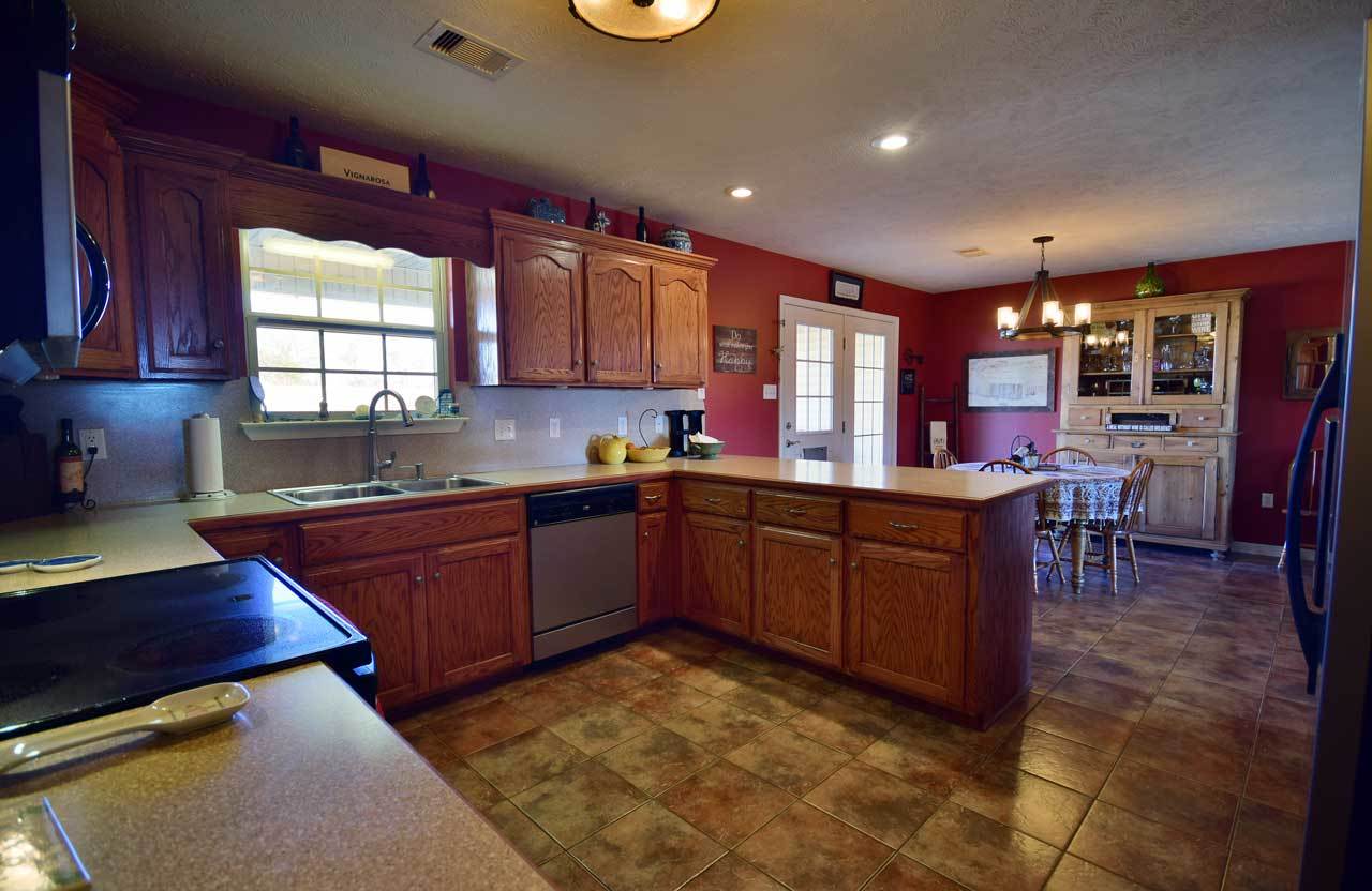 DOVE CREEK - Residential